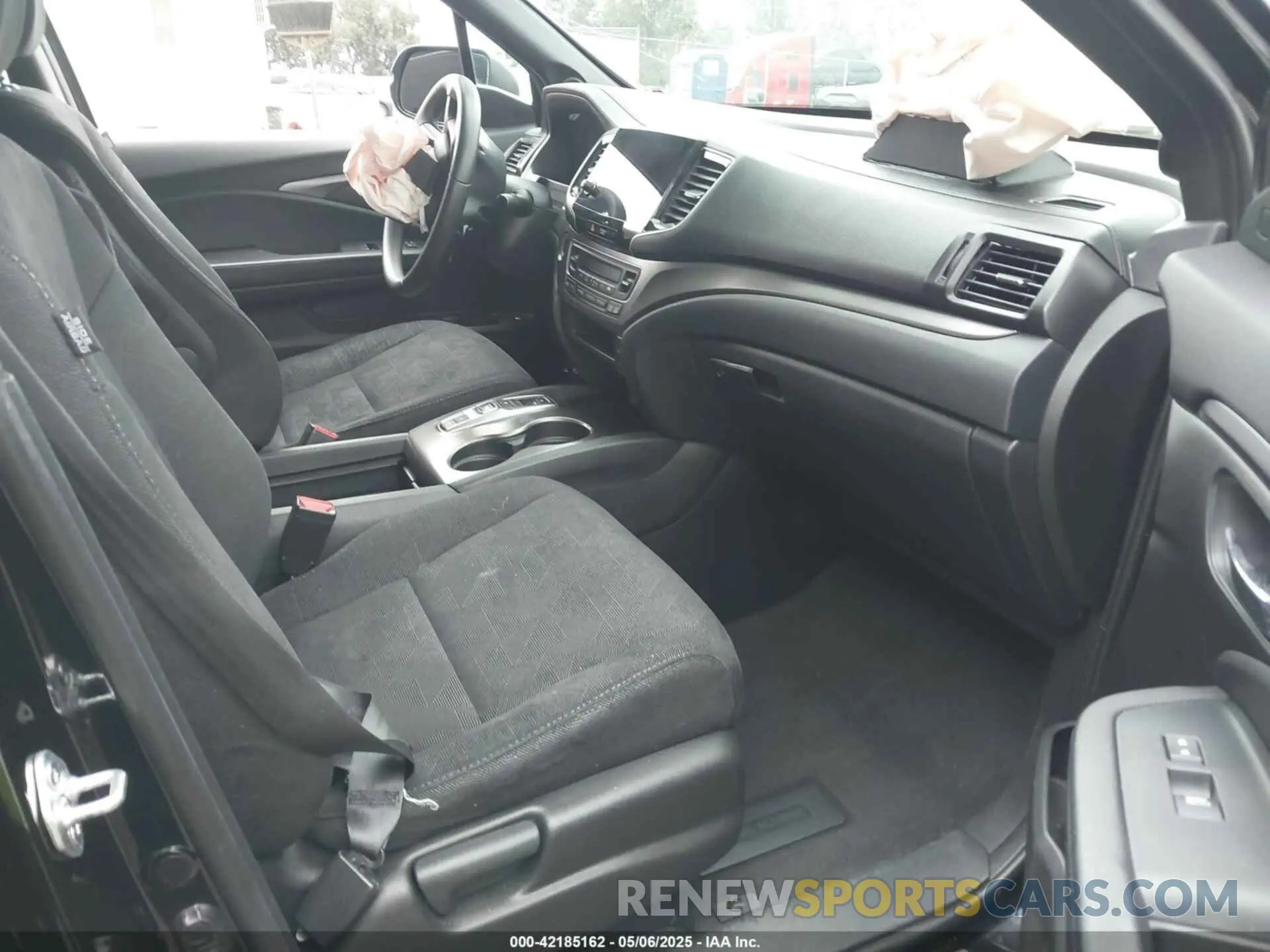 5 Photograph of a damaged car 5FNYF6H38NB059356 HONDA PILOT 2022