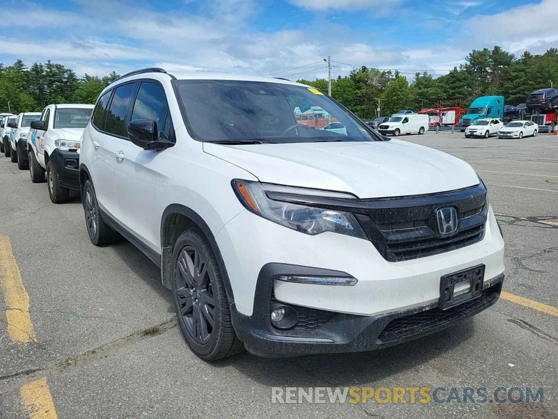 11 Photograph of a damaged car 5FNYF6H38NB082894 HONDA PILOT 2022