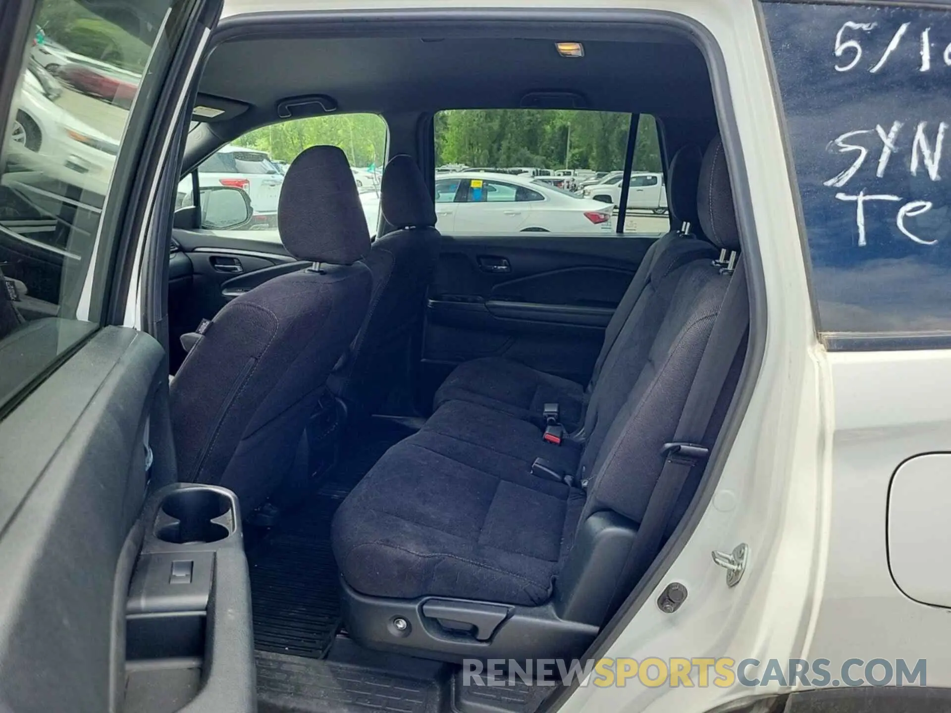3 Photograph of a damaged car 5FNYF6H38NB082894 HONDA PILOT 2022