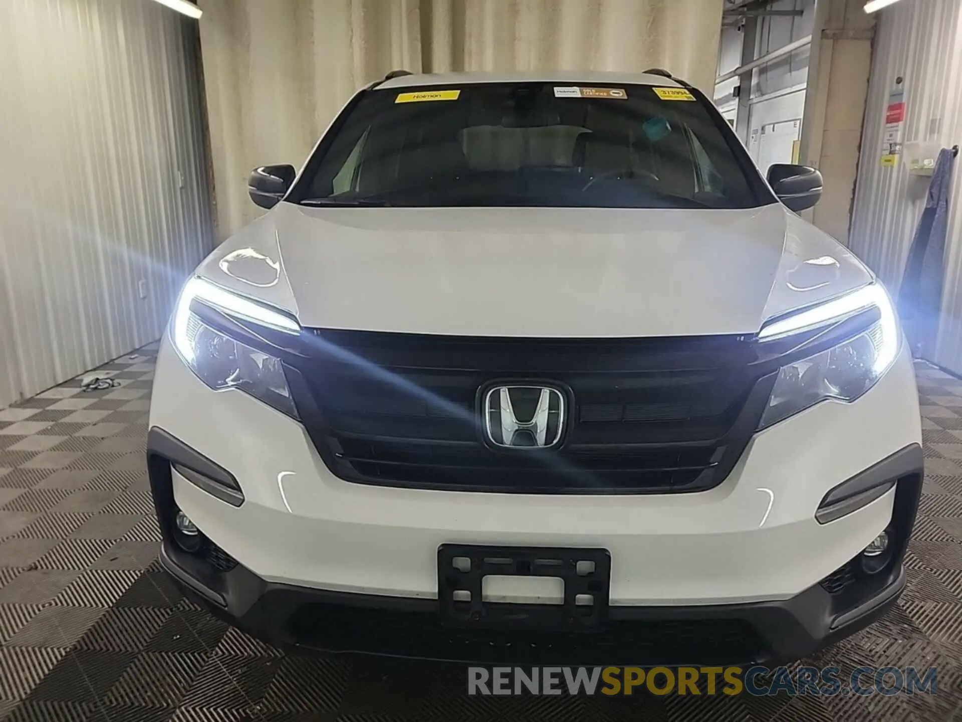 41 Photograph of a damaged car 5FNYF6H38NB082894 HONDA PILOT 2022