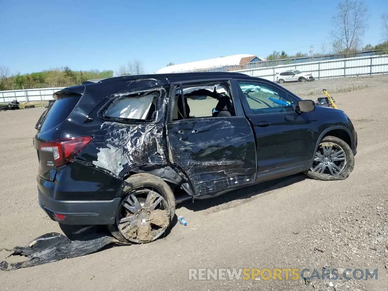 3 Photograph of a damaged car 5FNYF6H39NB074609 HONDA PILOT 2022