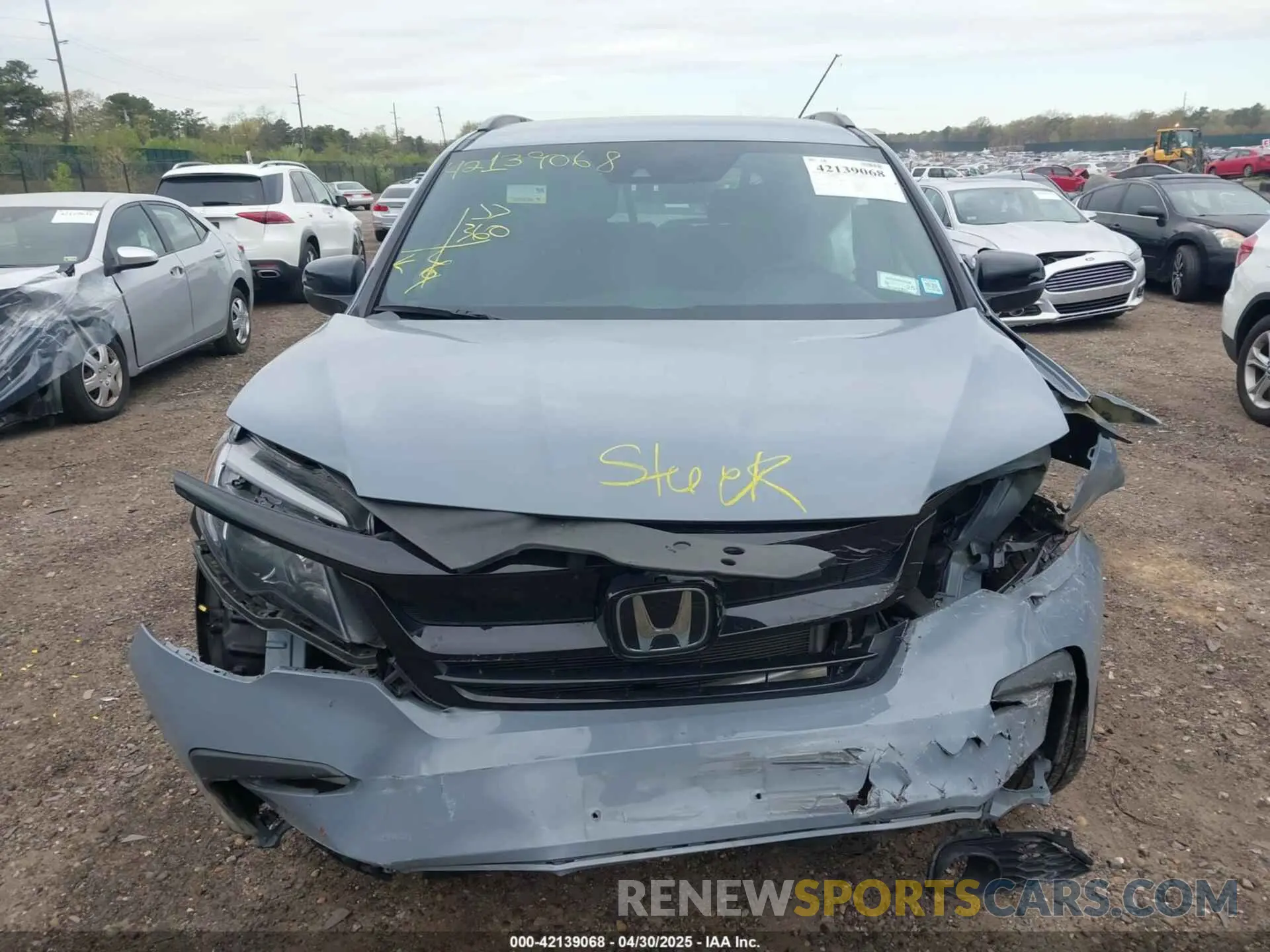 11 Photograph of a damaged car 5FNYF6H39NB085805 HONDA PILOT 2022