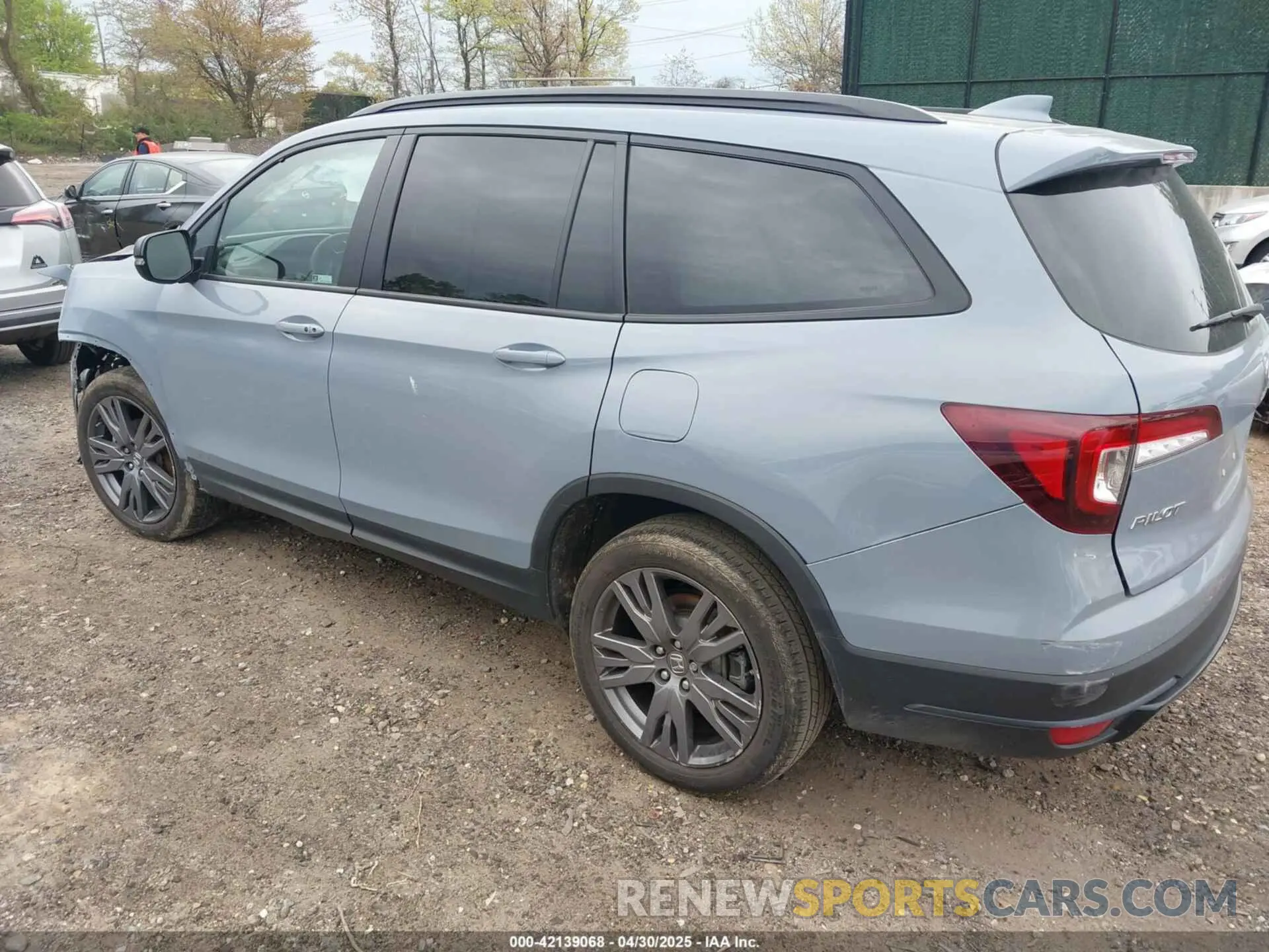 3 Photograph of a damaged car 5FNYF6H39NB085805 HONDA PILOT 2022