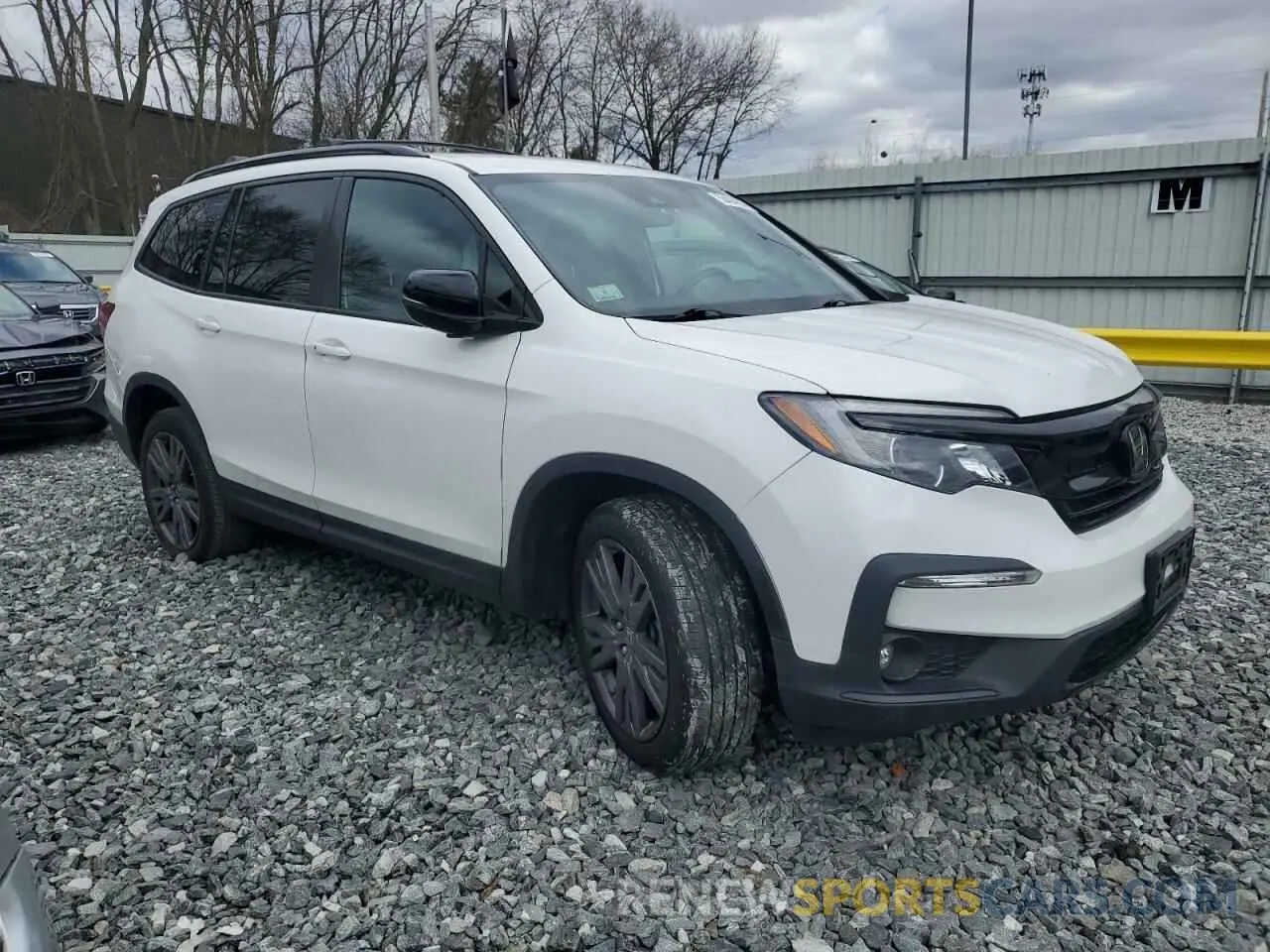 4 Photograph of a damaged car 5FNYF6H3XNB067538 HONDA PILOT 2022