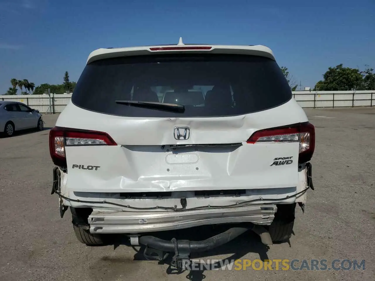 6 Photograph of a damaged car 5FNYF6H3XNB099339 HONDA PILOT 2022