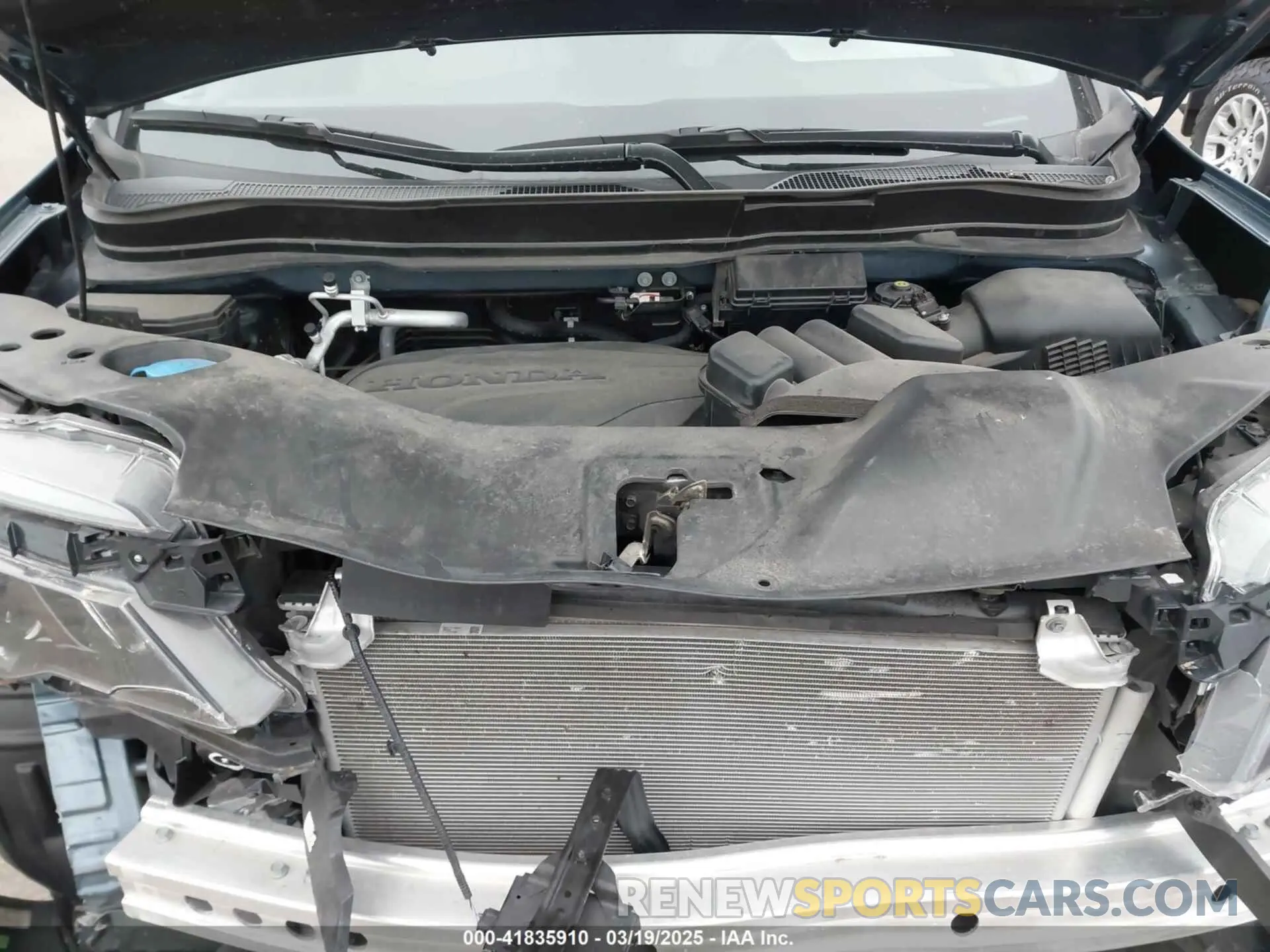 10 Photograph of a damaged car 5FNYF6H51NB018567 HONDA PILOT 2022