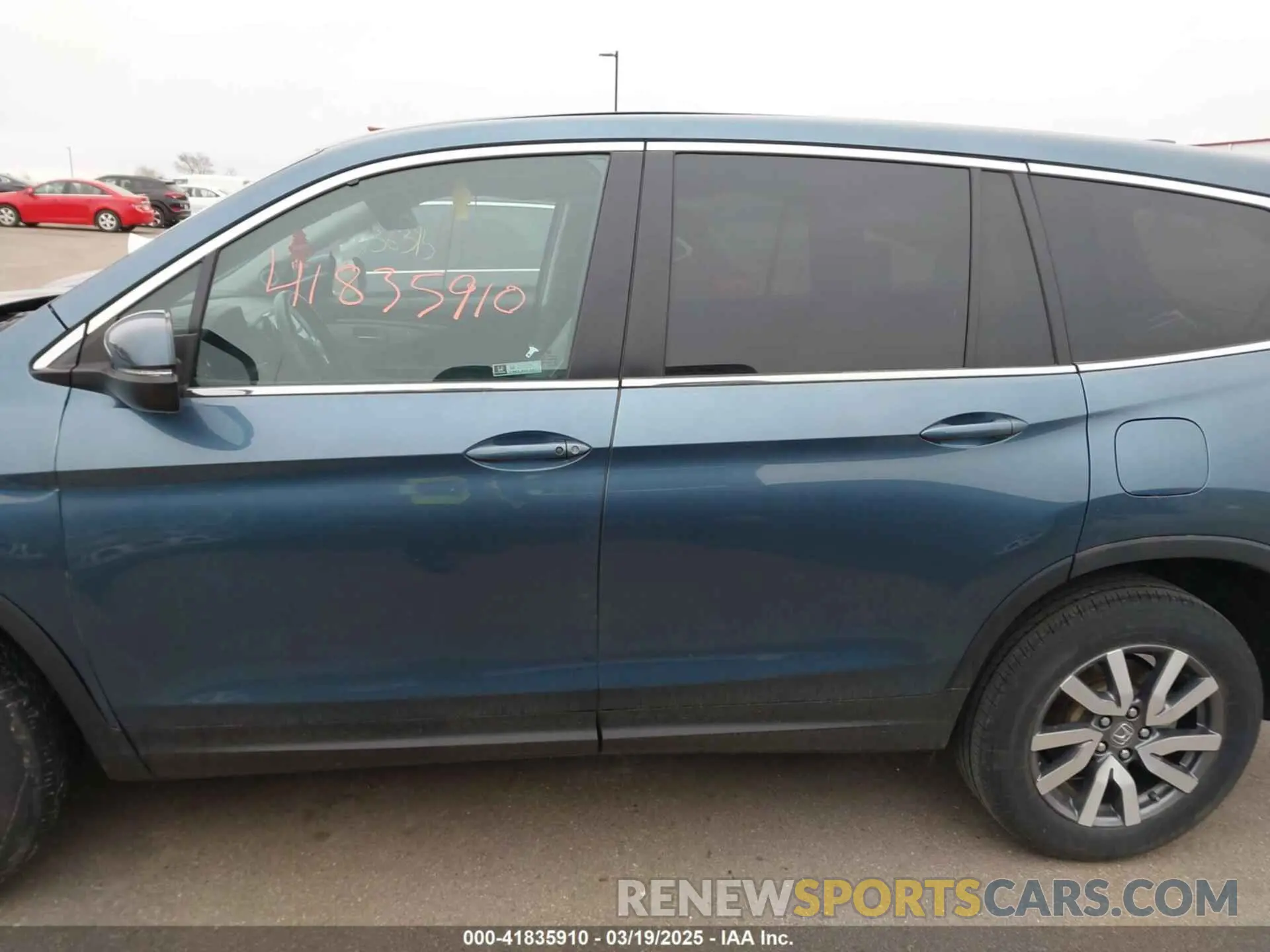 14 Photograph of a damaged car 5FNYF6H51NB018567 HONDA PILOT 2022