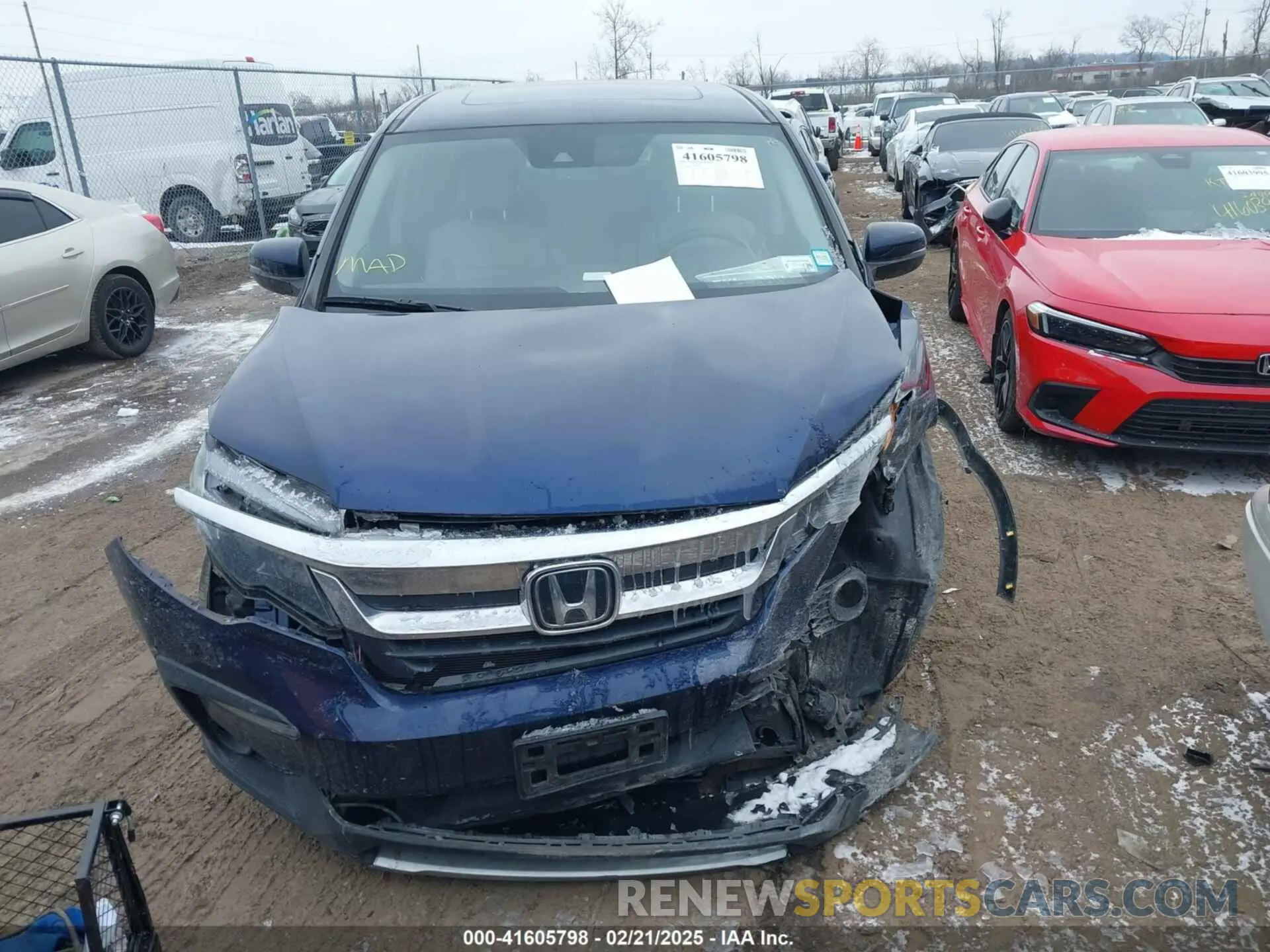 12 Photograph of a damaged car 5FNYF6H53NB010082 HONDA PILOT 2022