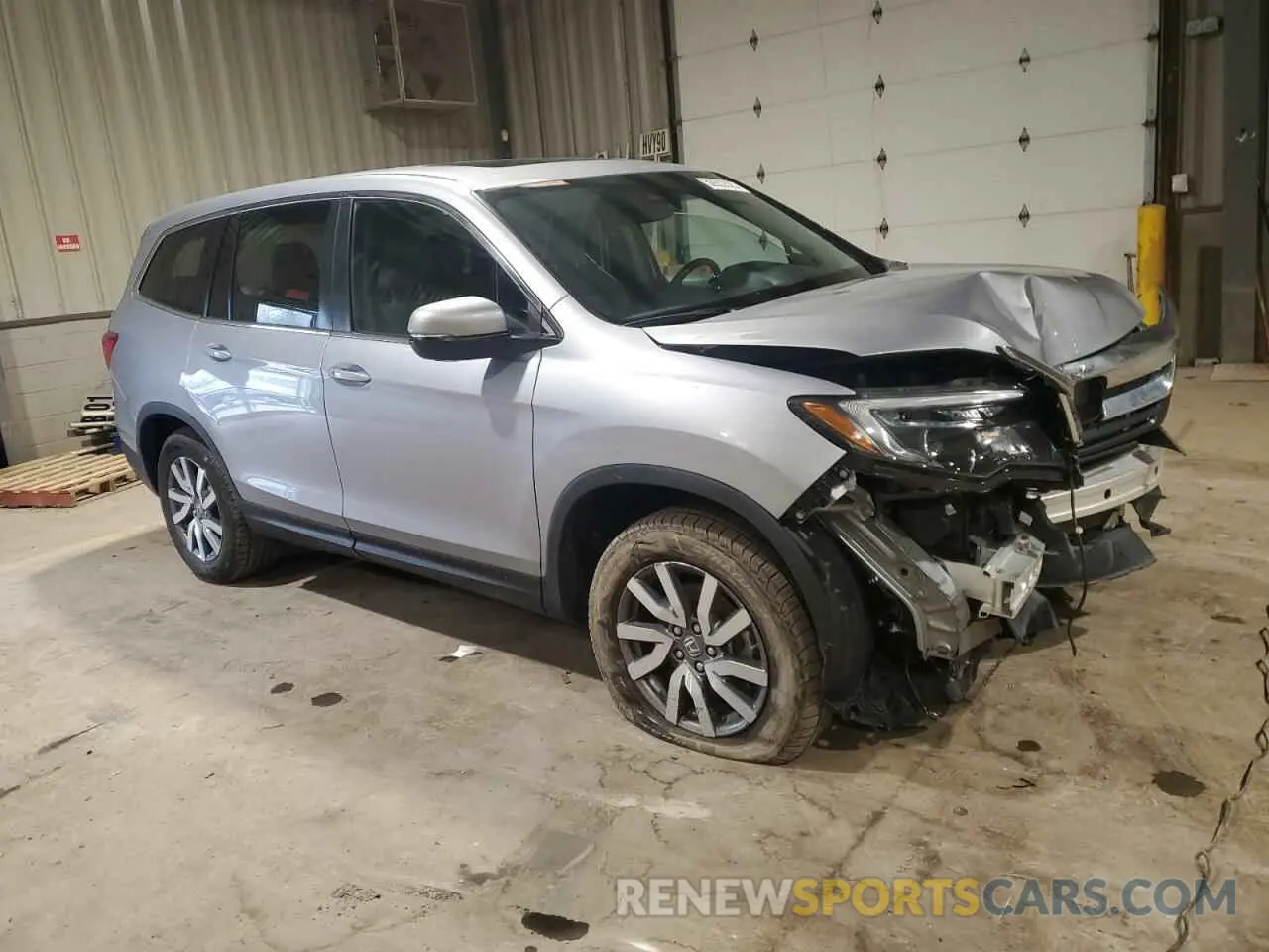 4 Photograph of a damaged car 5FNYF6H54NB006848 HONDA PILOT 2022