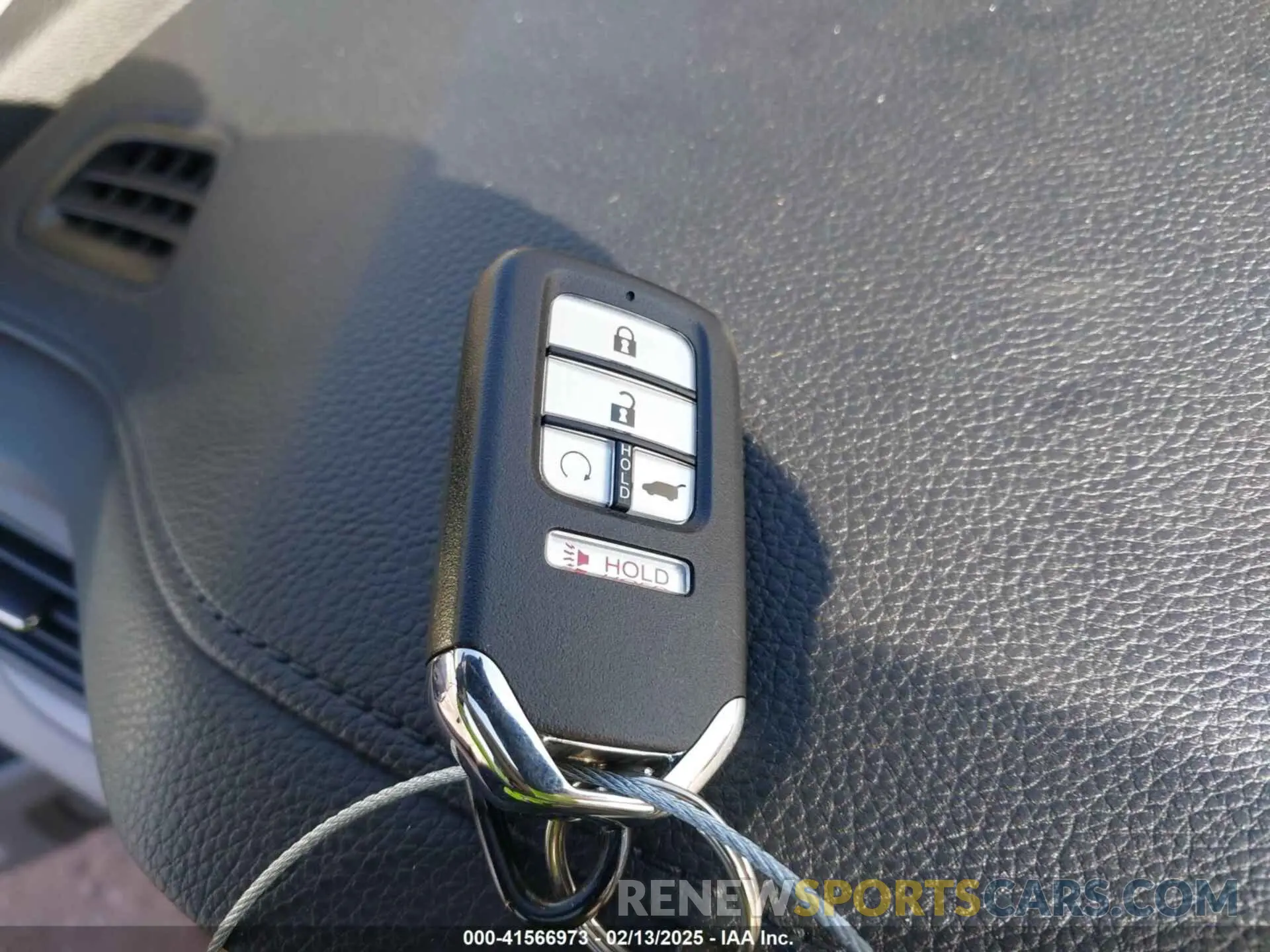 11 Photograph of a damaged car 5FNYF6H54NB018613 HONDA PILOT 2022