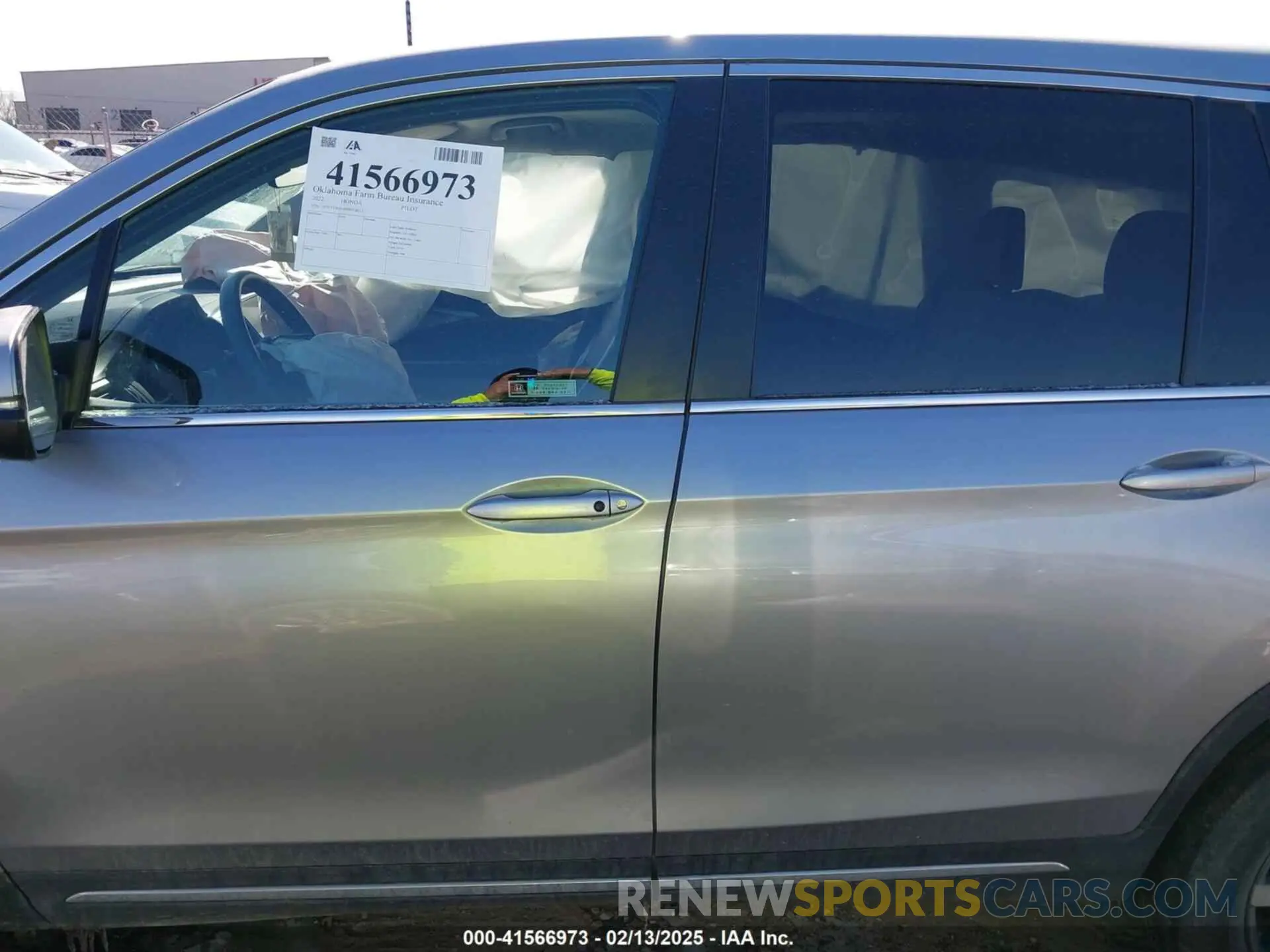 14 Photograph of a damaged car 5FNYF6H54NB018613 HONDA PILOT 2022