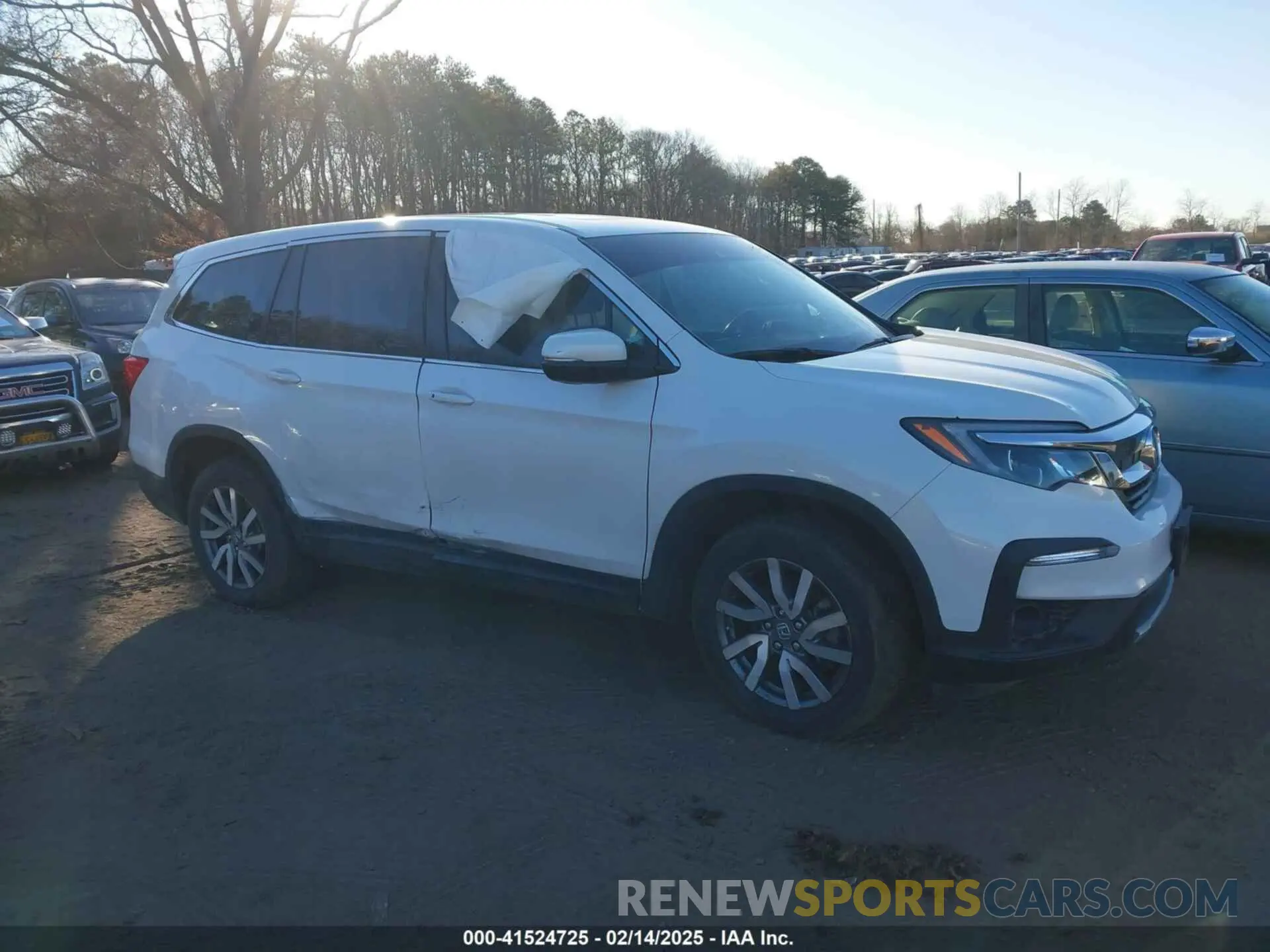 13 Photograph of a damaged car 5FNYF6H54NB084899 HONDA PILOT 2022