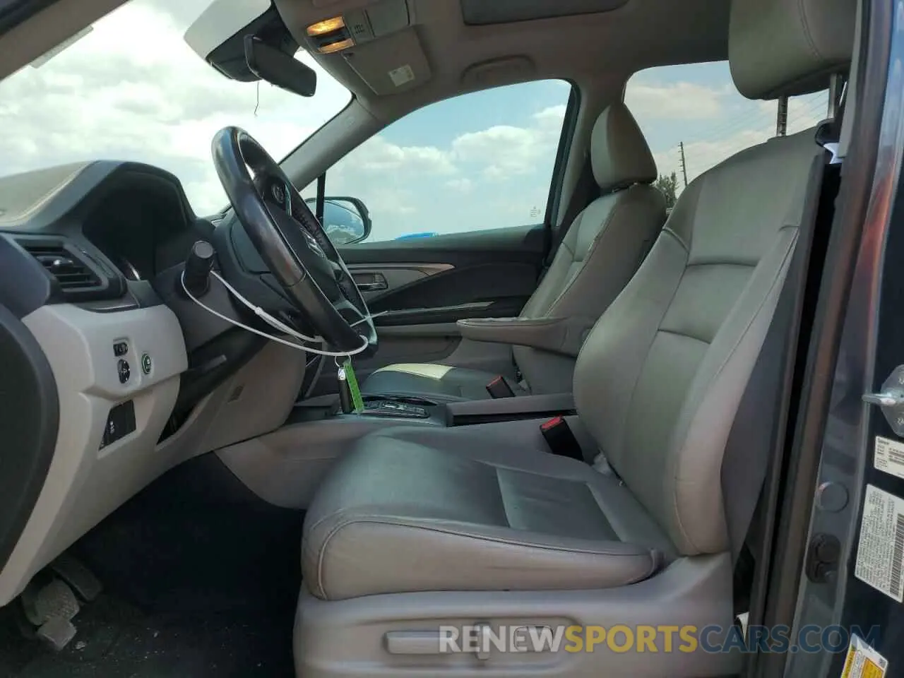 7 Photograph of a damaged car 5FNYF6H56NB009475 HONDA PILOT 2022