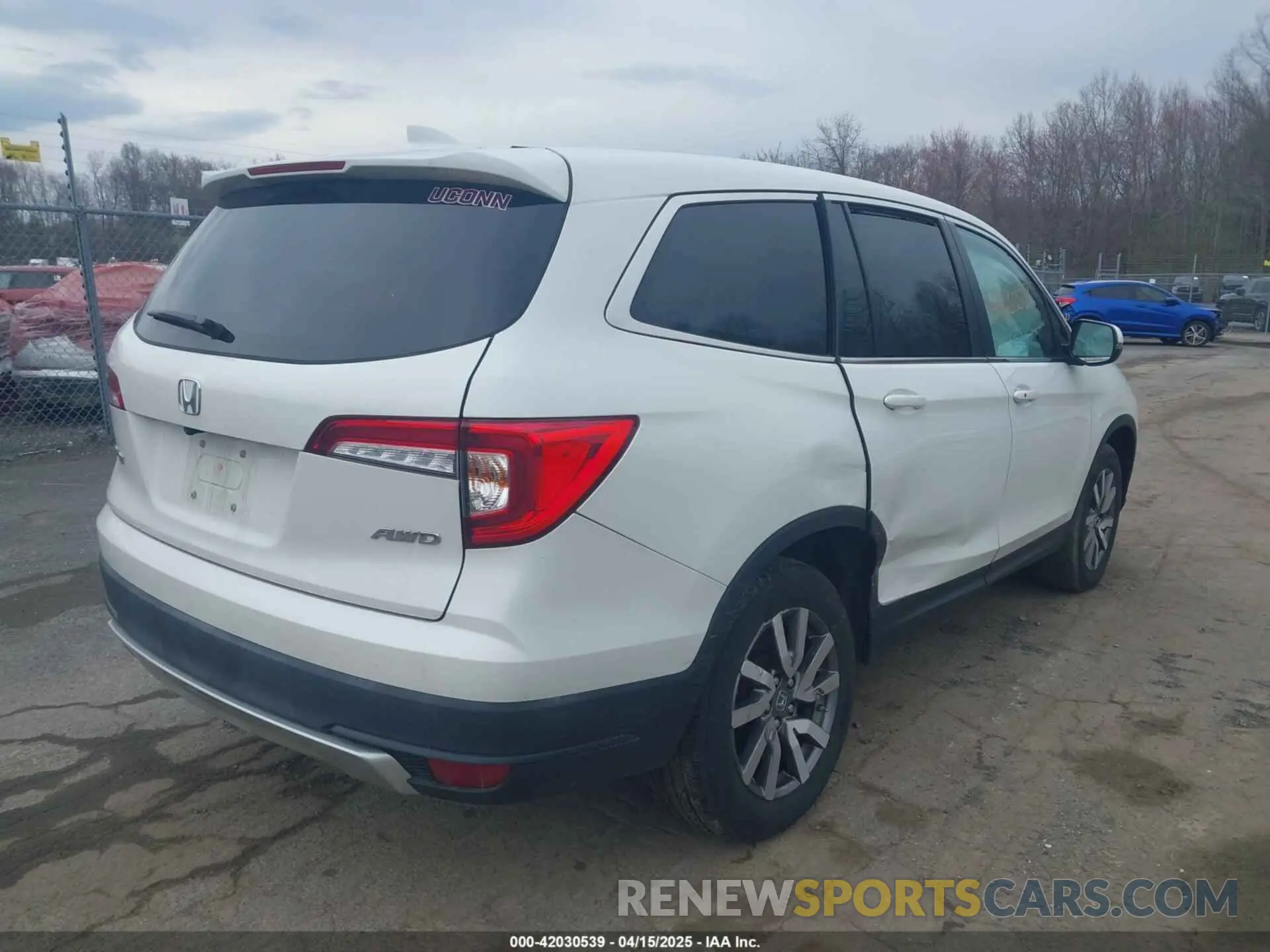 4 Photograph of a damaged car 5FNYF6H56NB021657 HONDA PILOT 2022