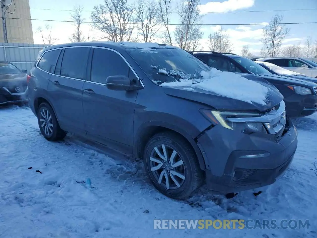 4 Photograph of a damaged car 5FNYF6H56NB098769 HONDA PILOT 2022