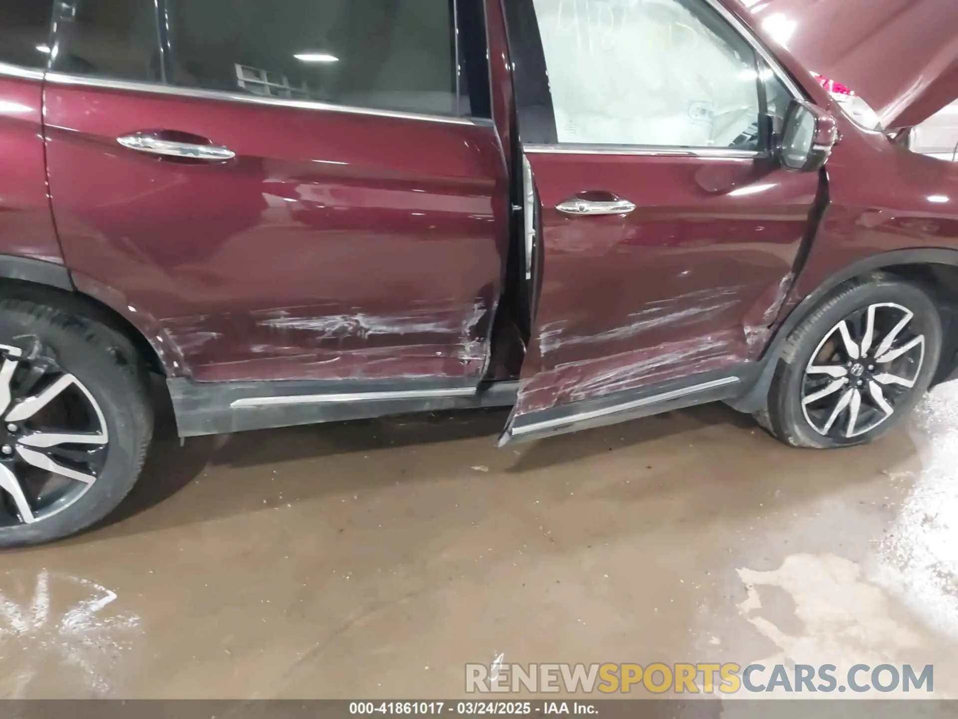 6 Photograph of a damaged car 5FNYF6H61NB045597 HONDA PILOT 2022
