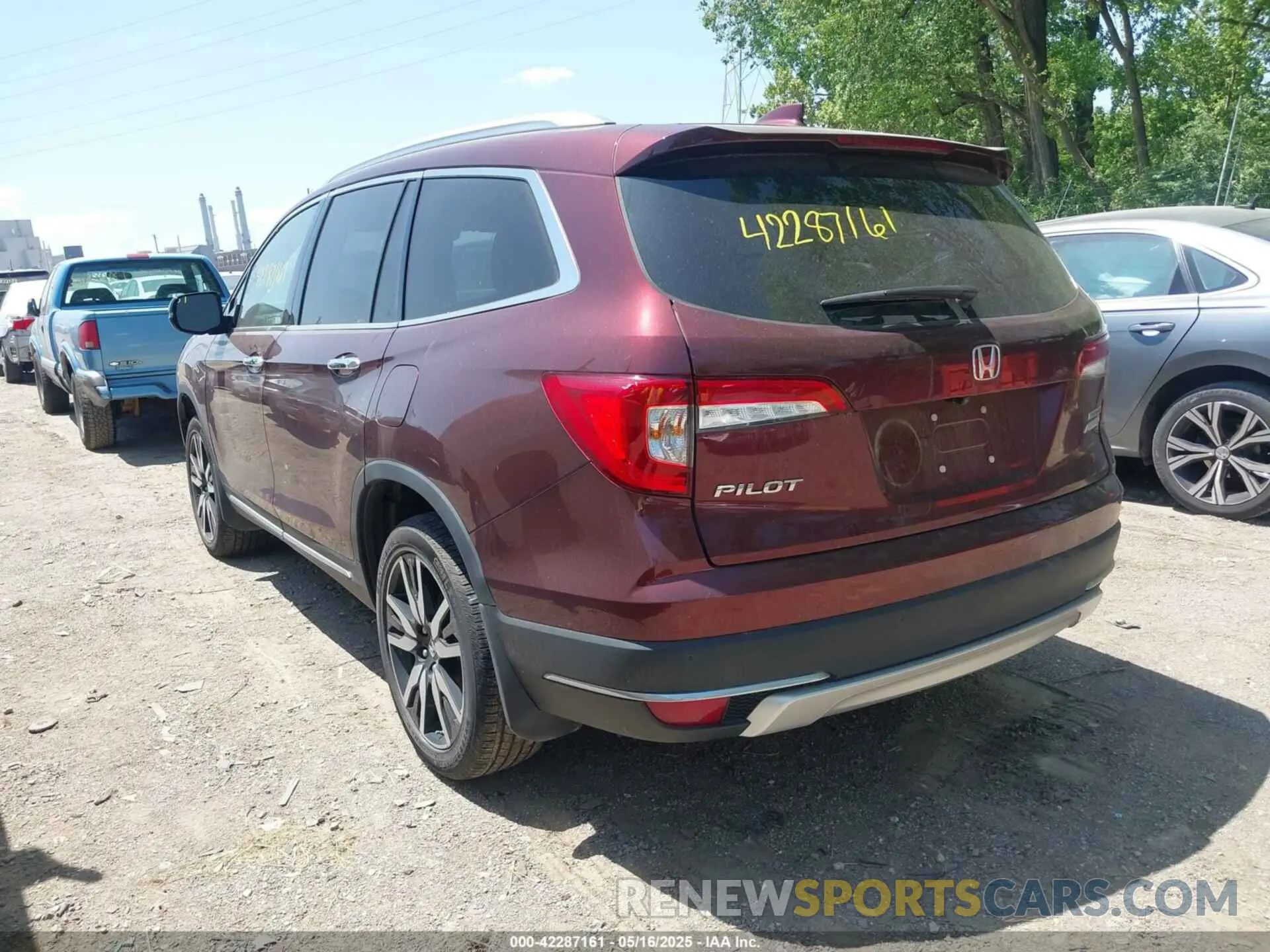 3 Photograph of a damaged car 5FNYF6H64NB072258 HONDA PILOT 2022