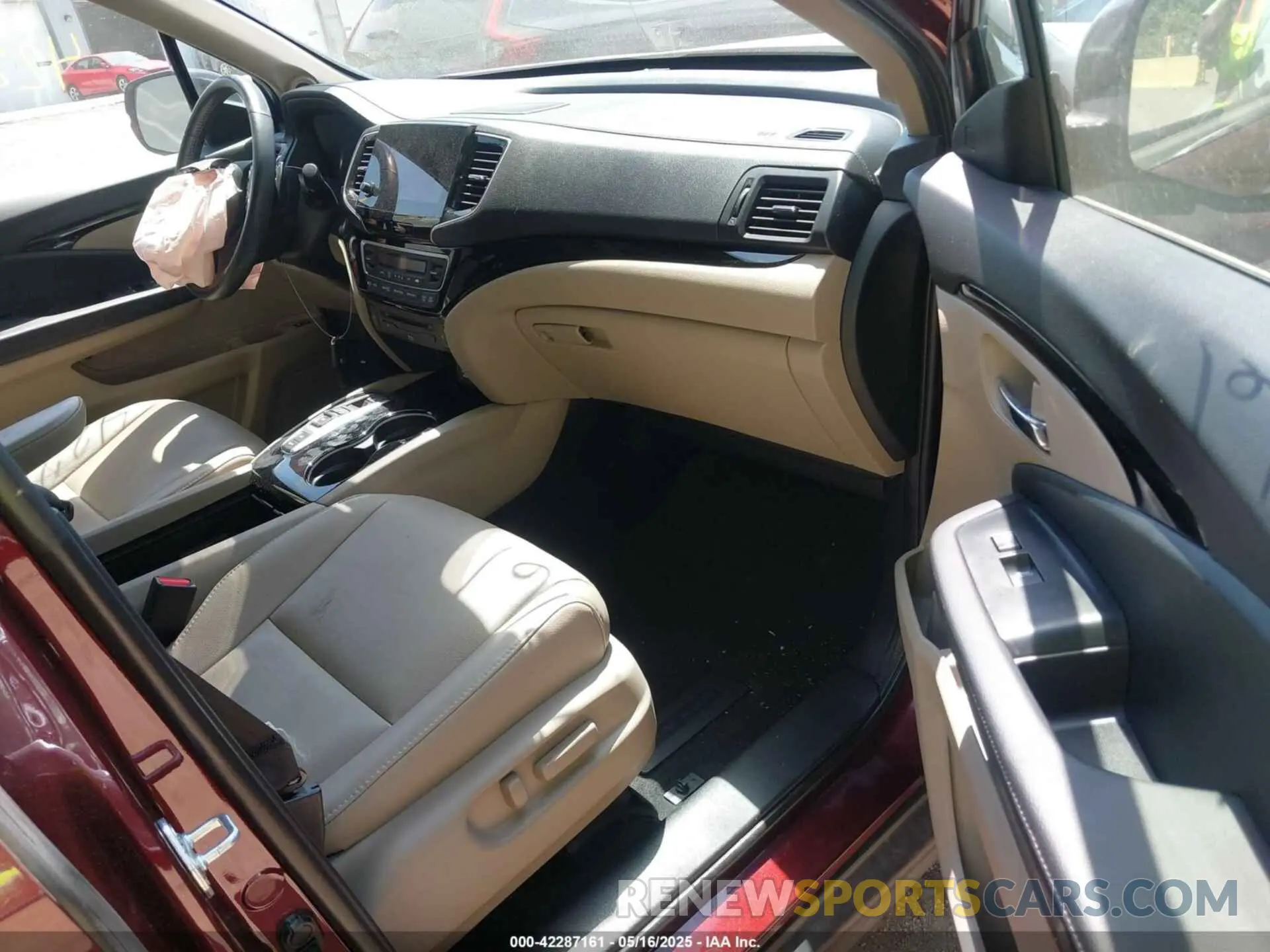 5 Photograph of a damaged car 5FNYF6H64NB072258 HONDA PILOT 2022