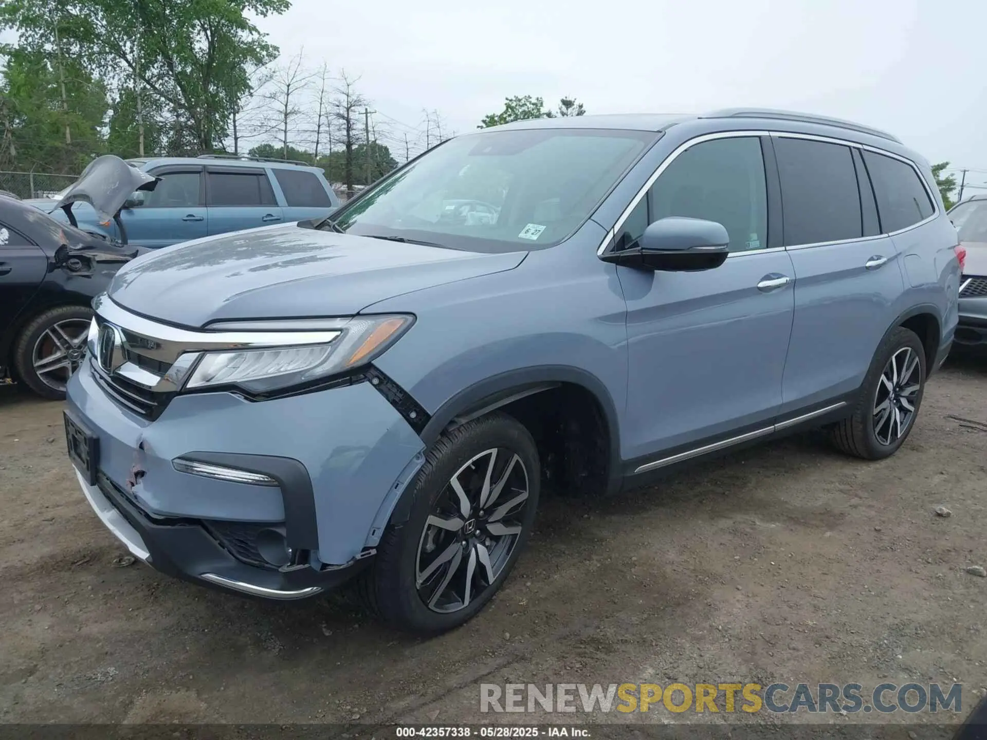 2 Photograph of a damaged car 5FNYF6H68NB056077 HONDA PILOT 2022