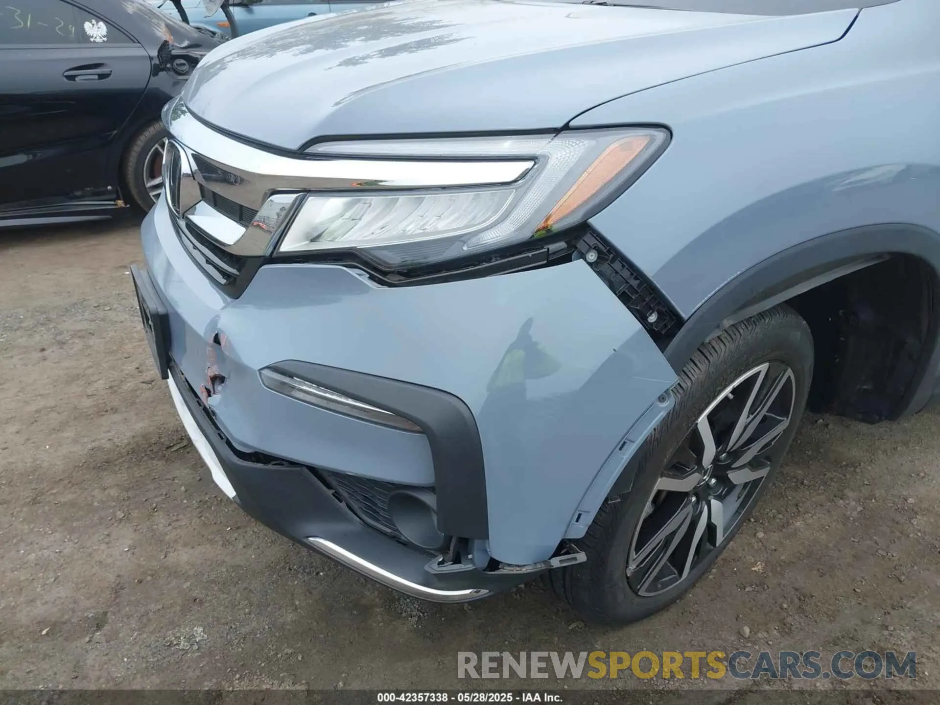 6 Photograph of a damaged car 5FNYF6H68NB056077 HONDA PILOT 2022