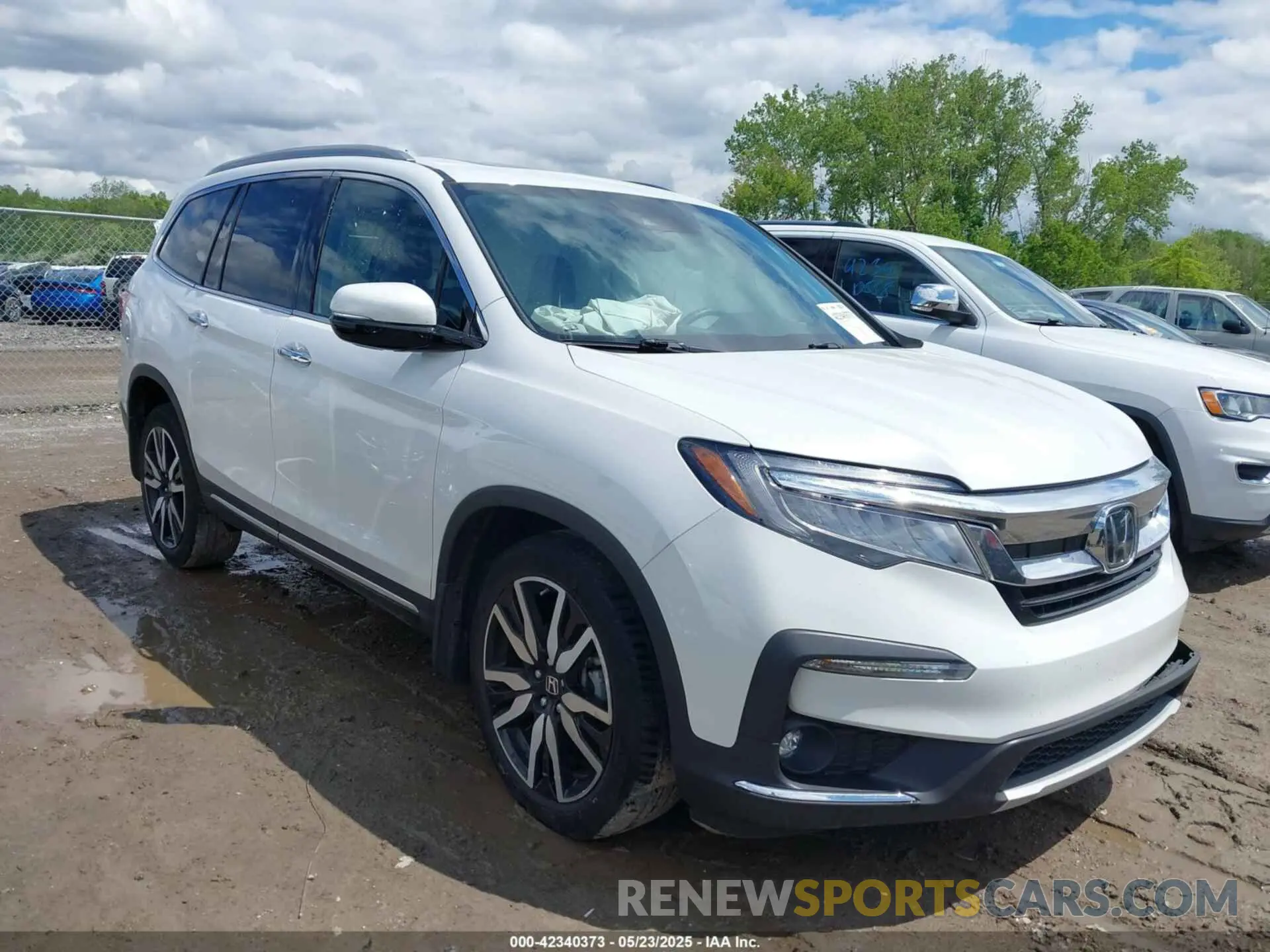 1 Photograph of a damaged car 5FNYF6H68NB068388 HONDA PILOT 2022