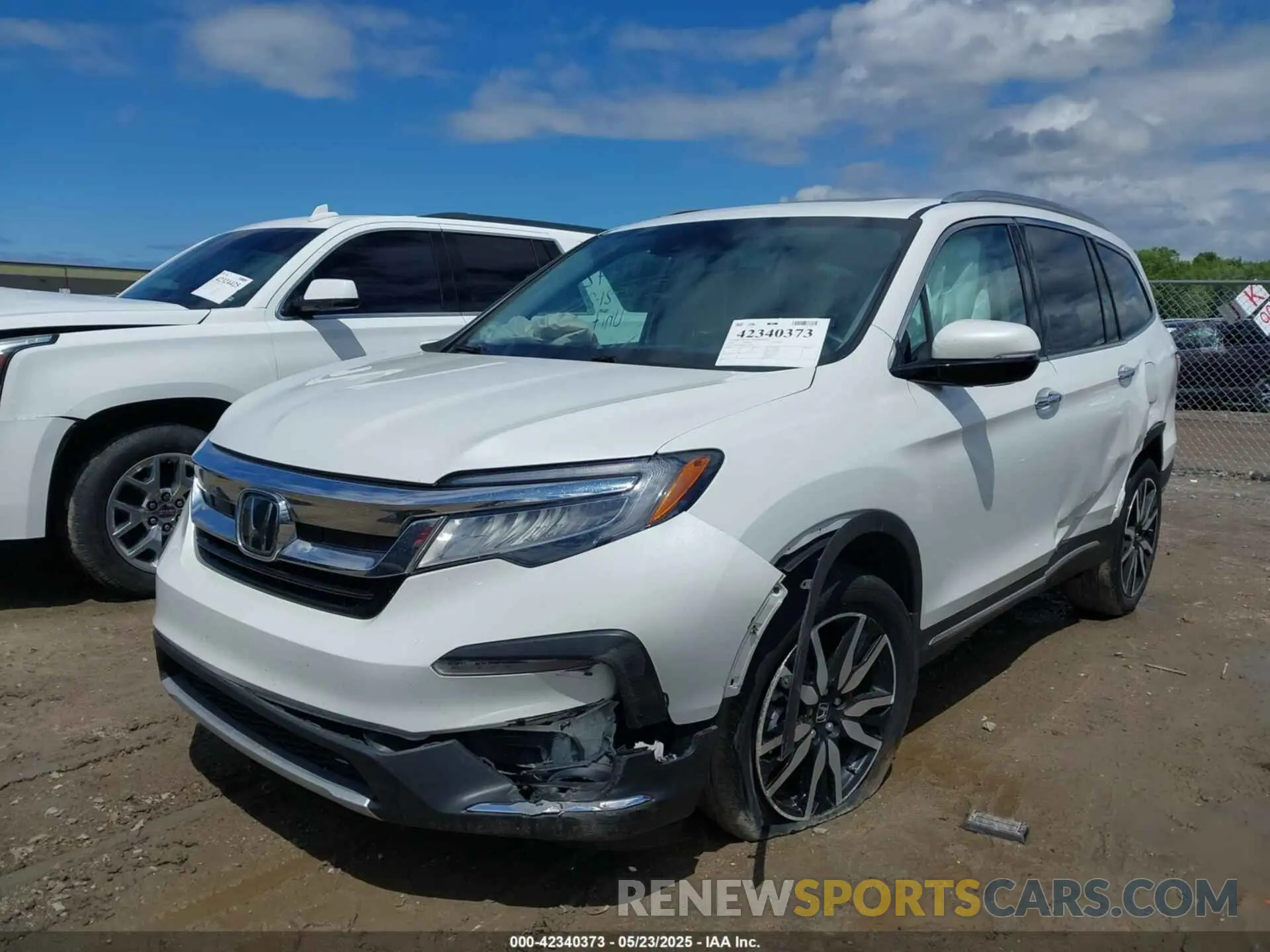 2 Photograph of a damaged car 5FNYF6H68NB068388 HONDA PILOT 2022