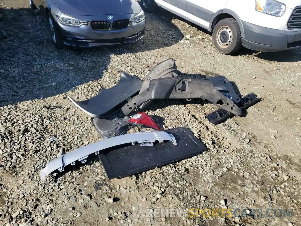 13 Photograph of a damaged car 5FNYF6H69NB060199 HONDA PILOT 2022