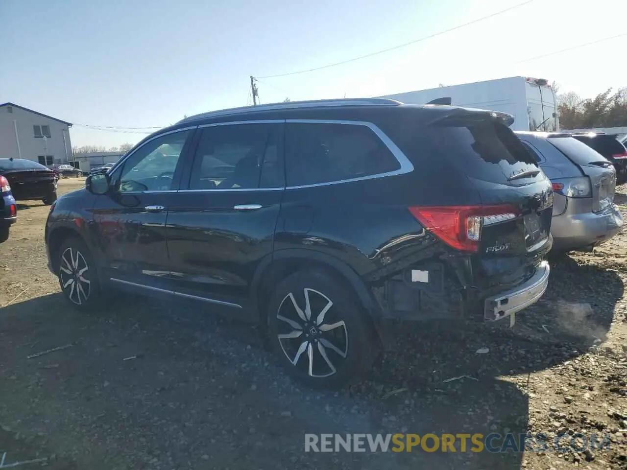 2 Photograph of a damaged car 5FNYF6H69NB060199 HONDA PILOT 2022
