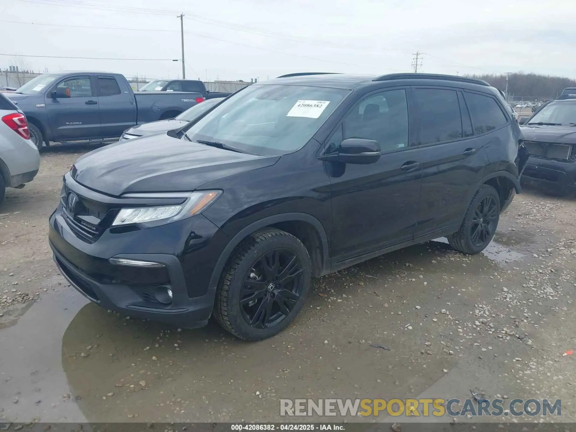 2 Photograph of a damaged car 5FNYF6H79NB004191 HONDA PILOT 2022
