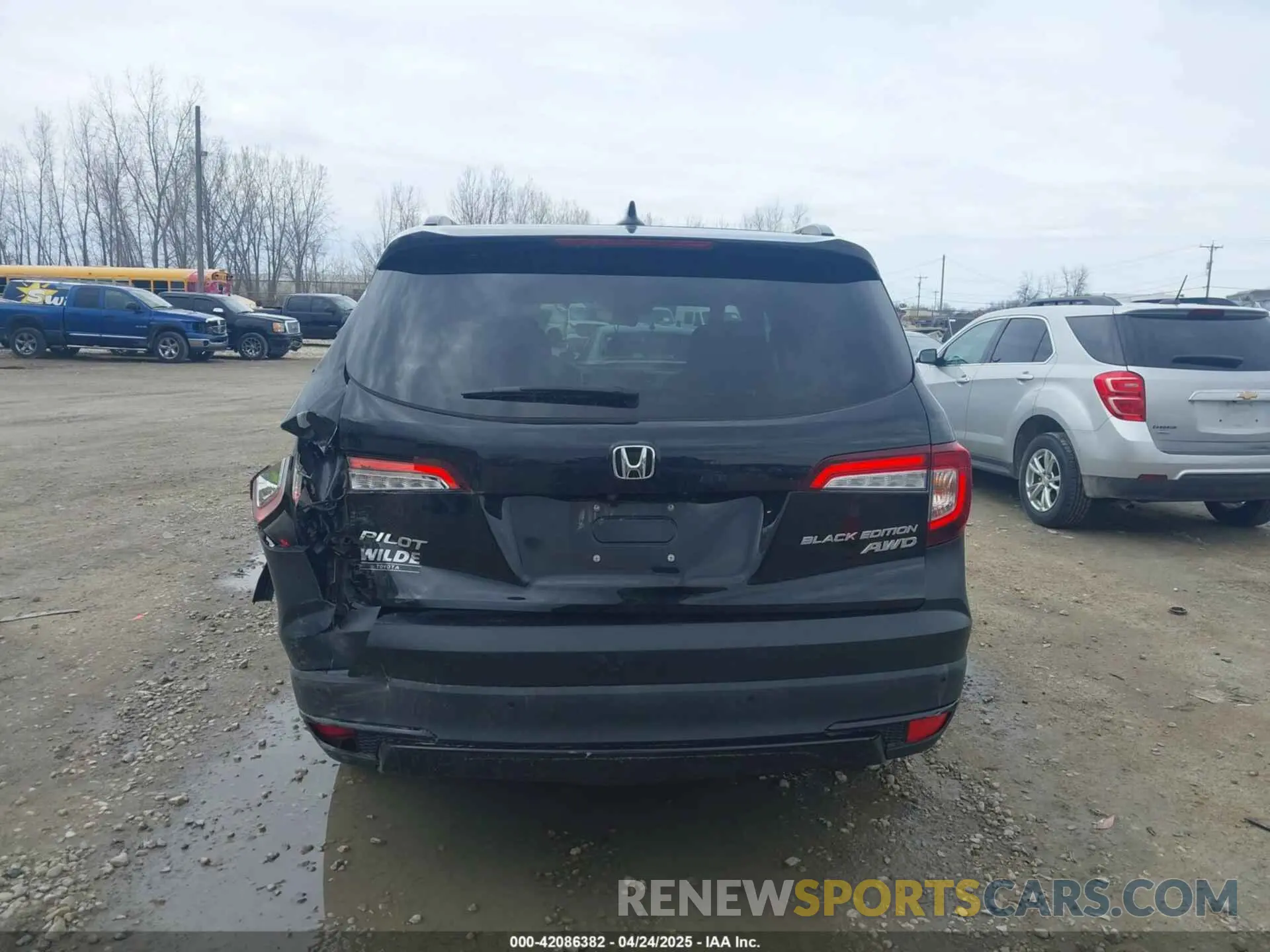 6 Photograph of a damaged car 5FNYF6H79NB004191 HONDA PILOT 2022