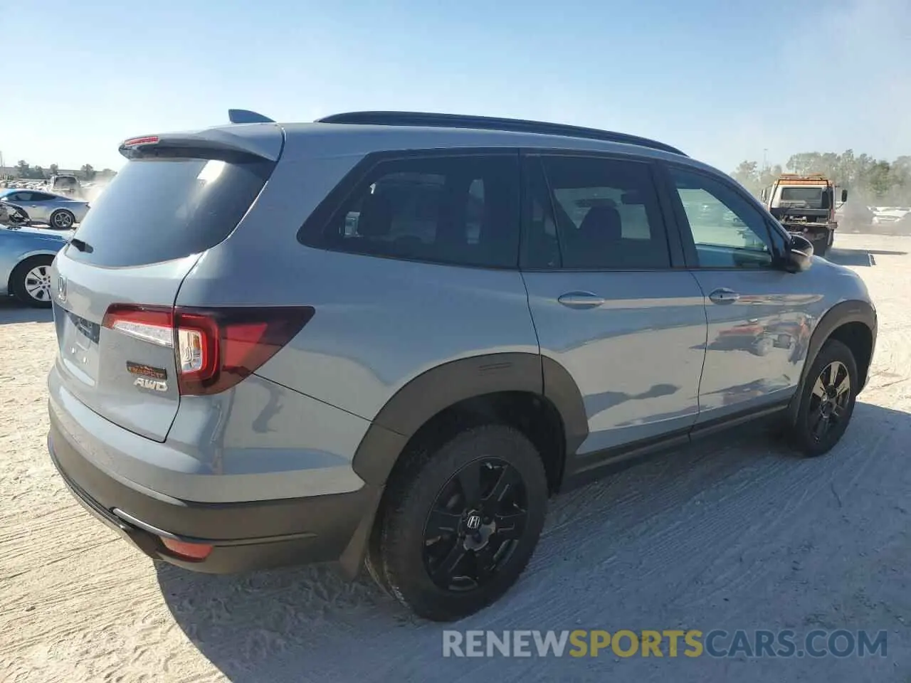 3 Photograph of a damaged car 5FNYF6H80NB053532 HONDA PILOT 2022