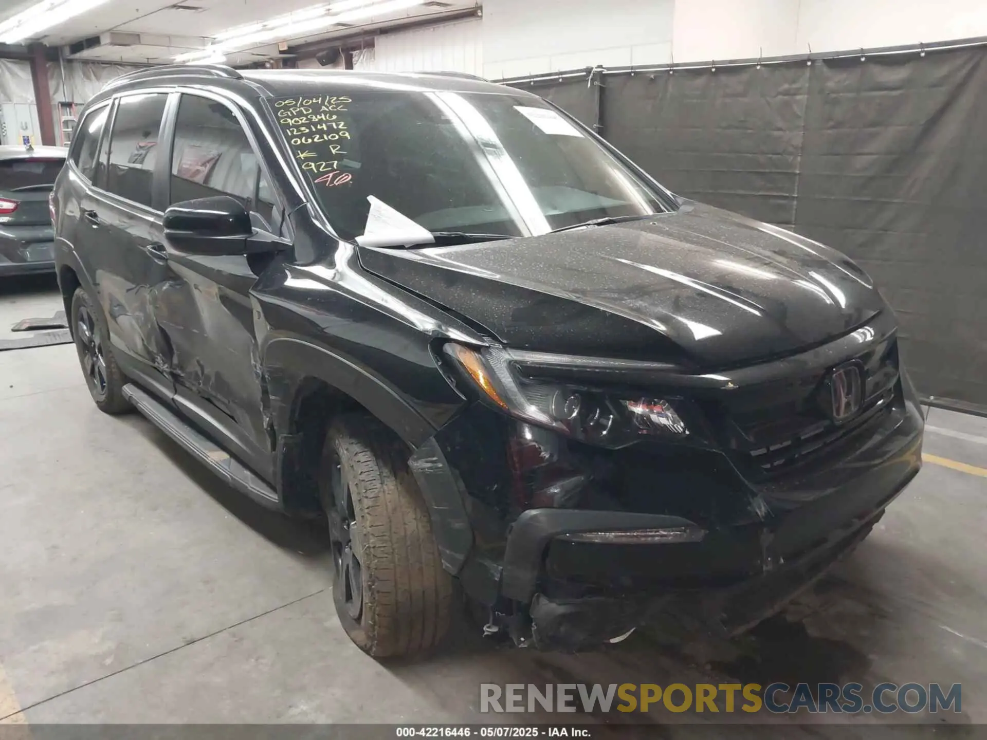 1 Photograph of a damaged car 5FNYF6H81NB062109 HONDA PILOT 2022