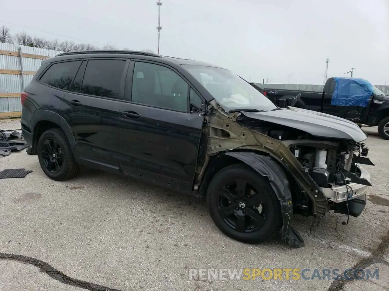 4 Photograph of a damaged car 5FNYF6H82NB031466 HONDA PILOT 2022