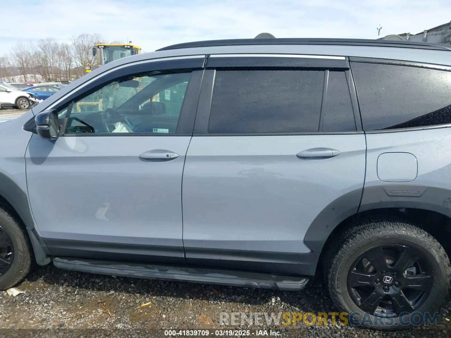 14 Photograph of a damaged car 5FNYF6H83NB035798 HONDA PILOT 2022