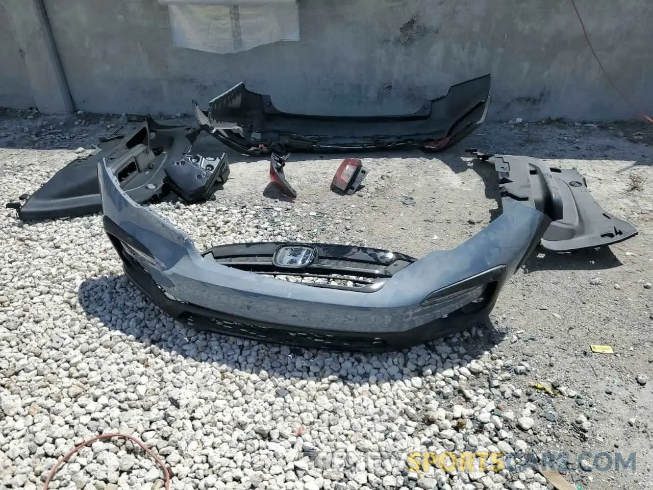 13 Photograph of a damaged car 5FNYF6H86NB084266 HONDA PILOT 2022