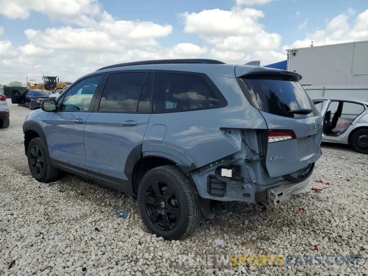 2 Photograph of a damaged car 5FNYF6H86NB084266 HONDA PILOT 2022