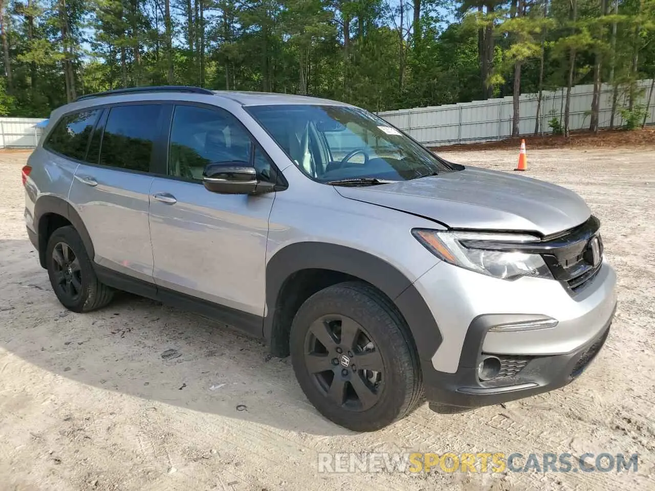 4 Photograph of a damaged car 5FNYF6H89NB060351 HONDA PILOT 2022