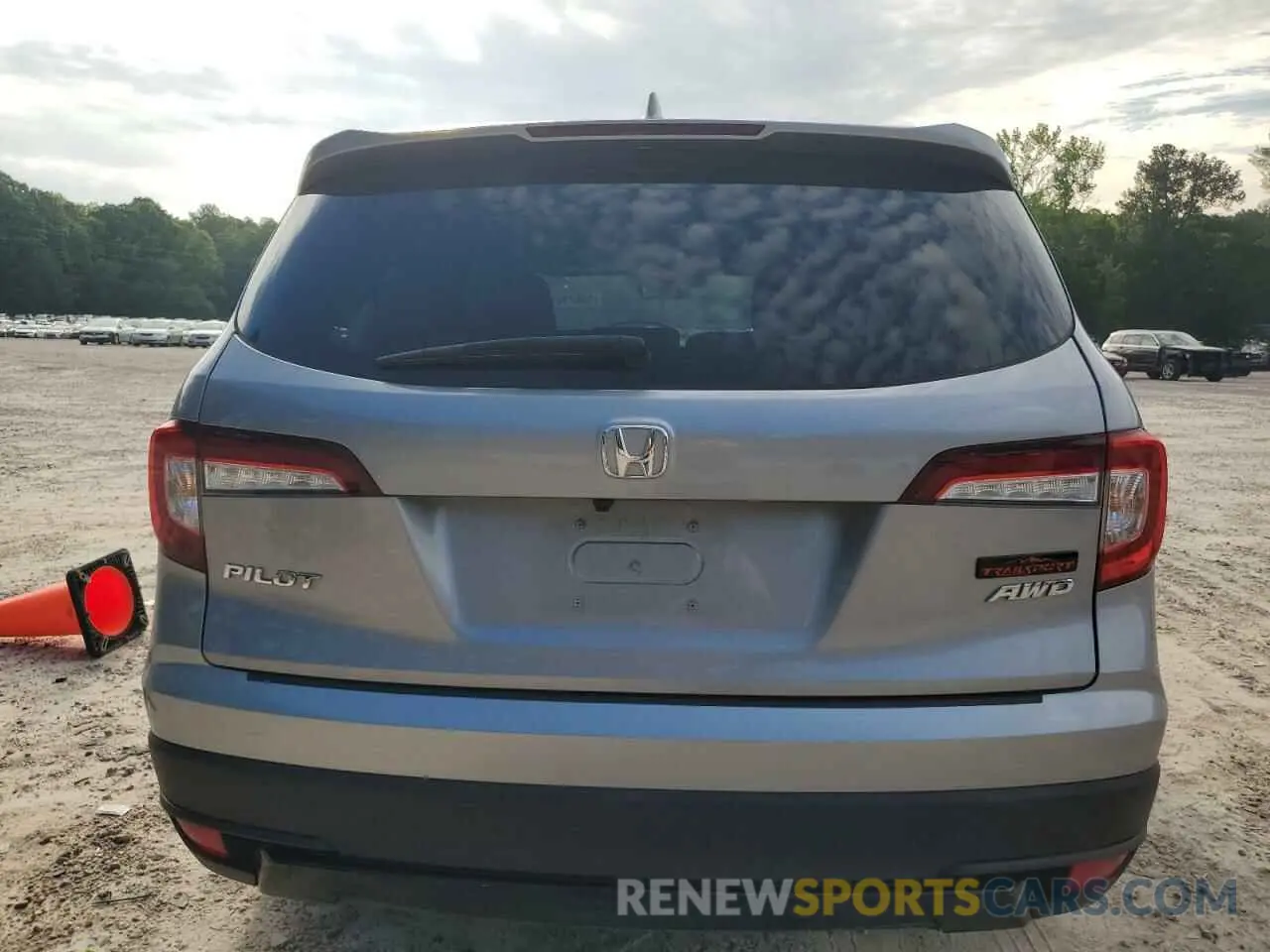 6 Photograph of a damaged car 5FNYF6H89NB060351 HONDA PILOT 2022