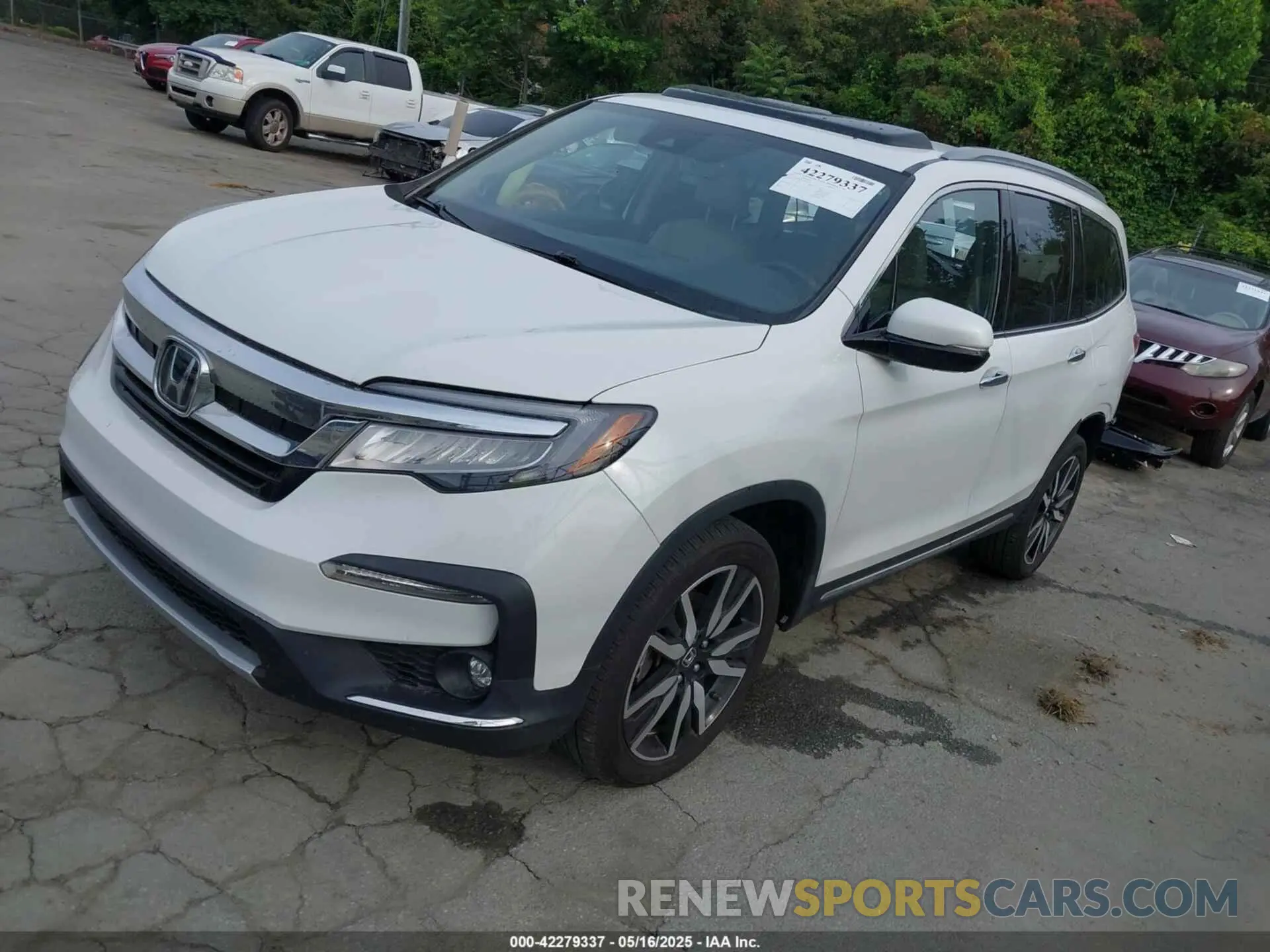 2 Photograph of a damaged car 5FNYF6H9XNB016478 HONDA PILOT 2022