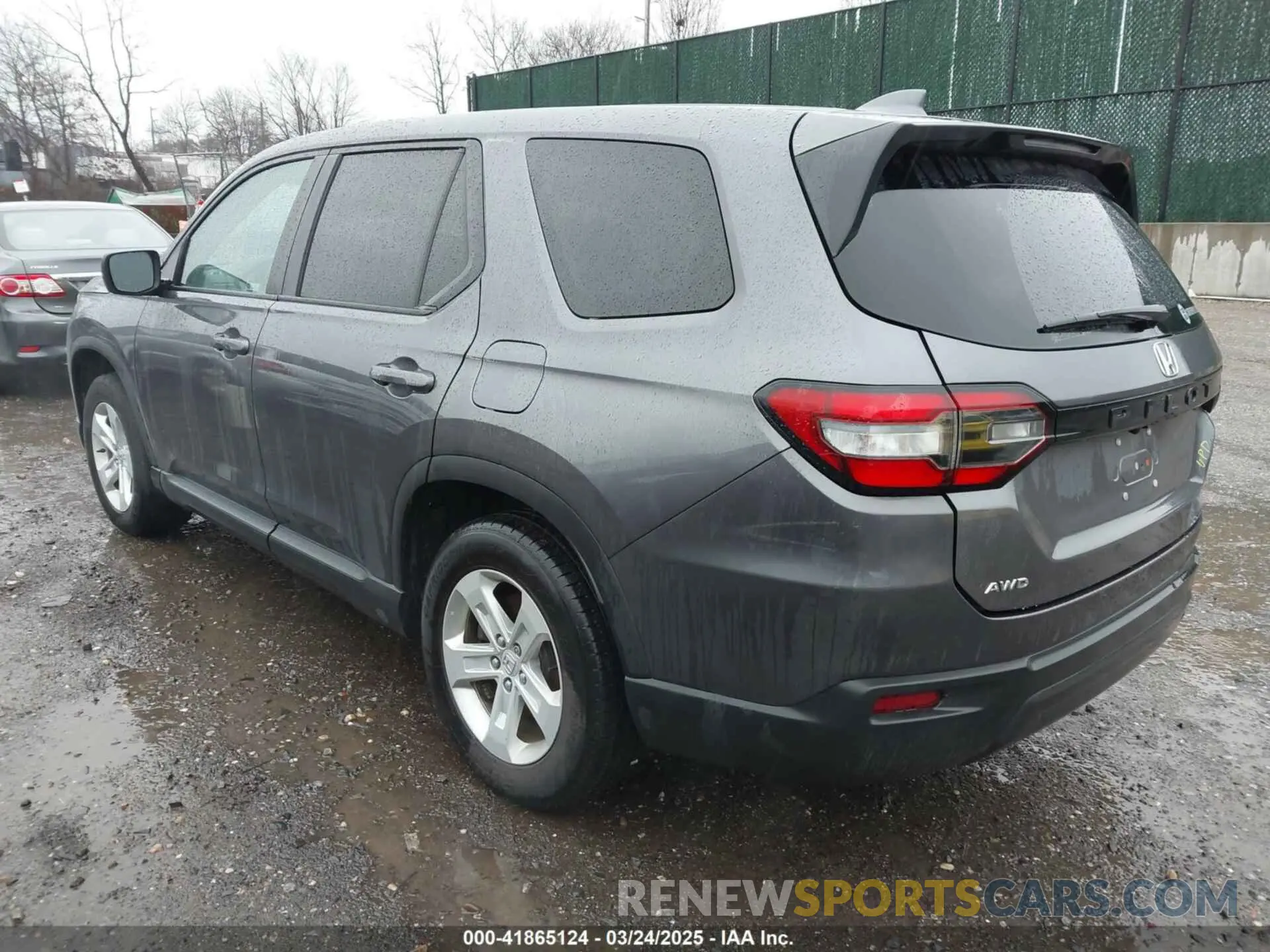 3 Photograph of a damaged car 5FNYG1H21PB020666 HONDA PILOT 2023