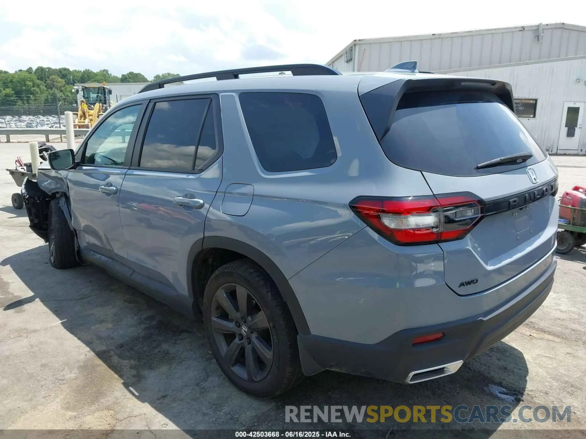 3 Photograph of a damaged car 5FNYG1H31PB052865 HONDA PILOT 2023