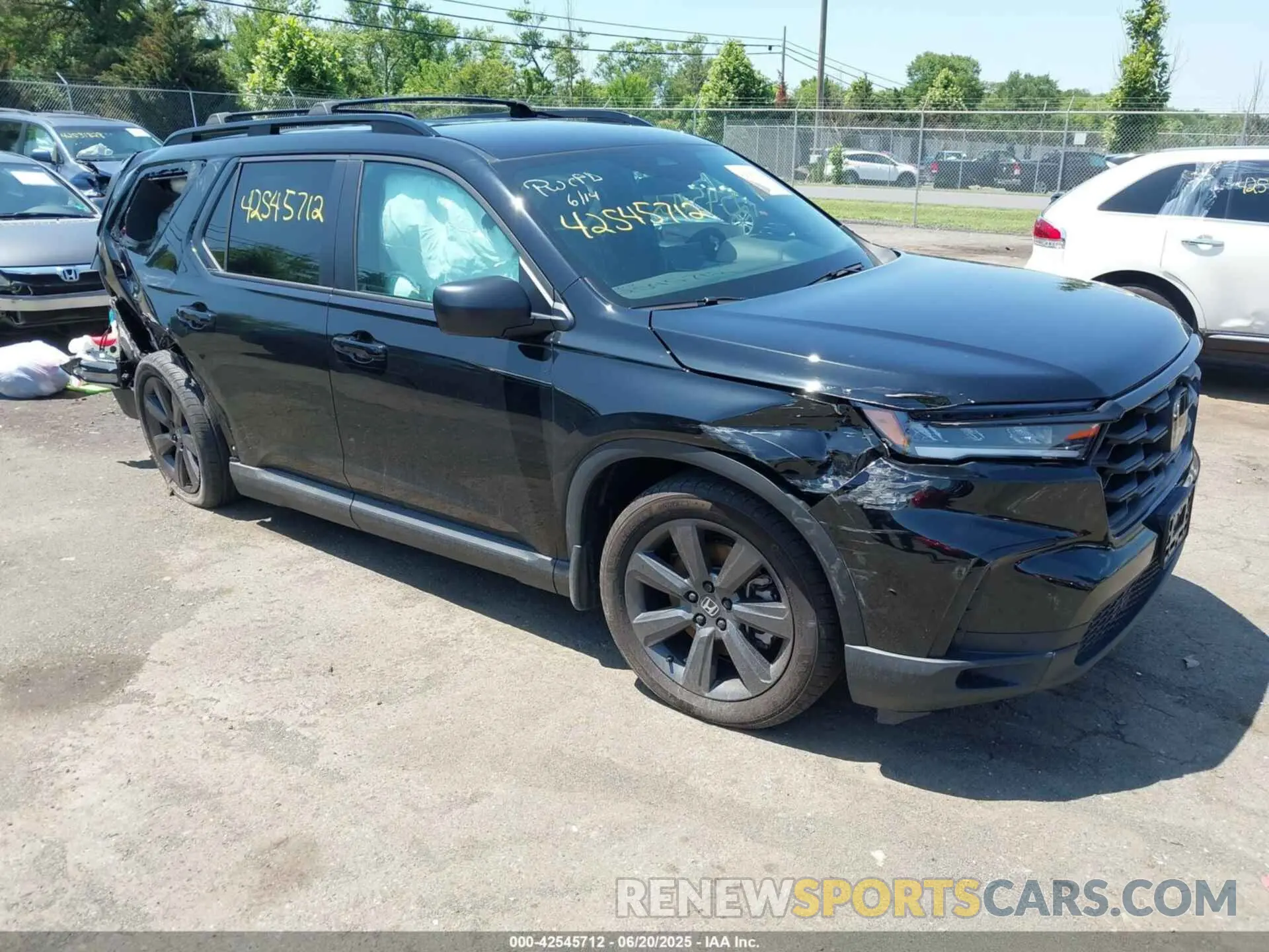 1 Photograph of a damaged car 5FNYG1H36PB024804 HONDA PILOT 2023