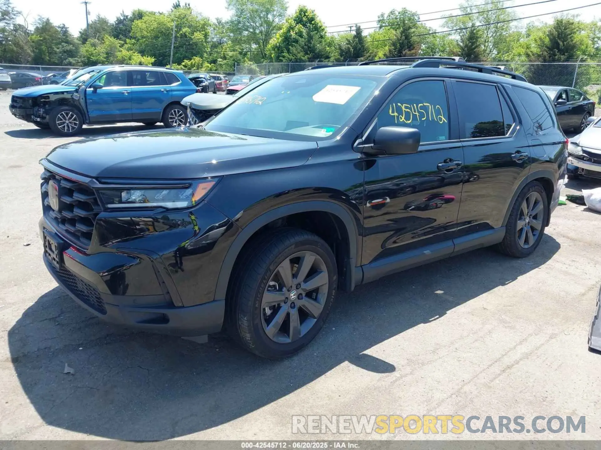 2 Photograph of a damaged car 5FNYG1H36PB024804 HONDA PILOT 2023