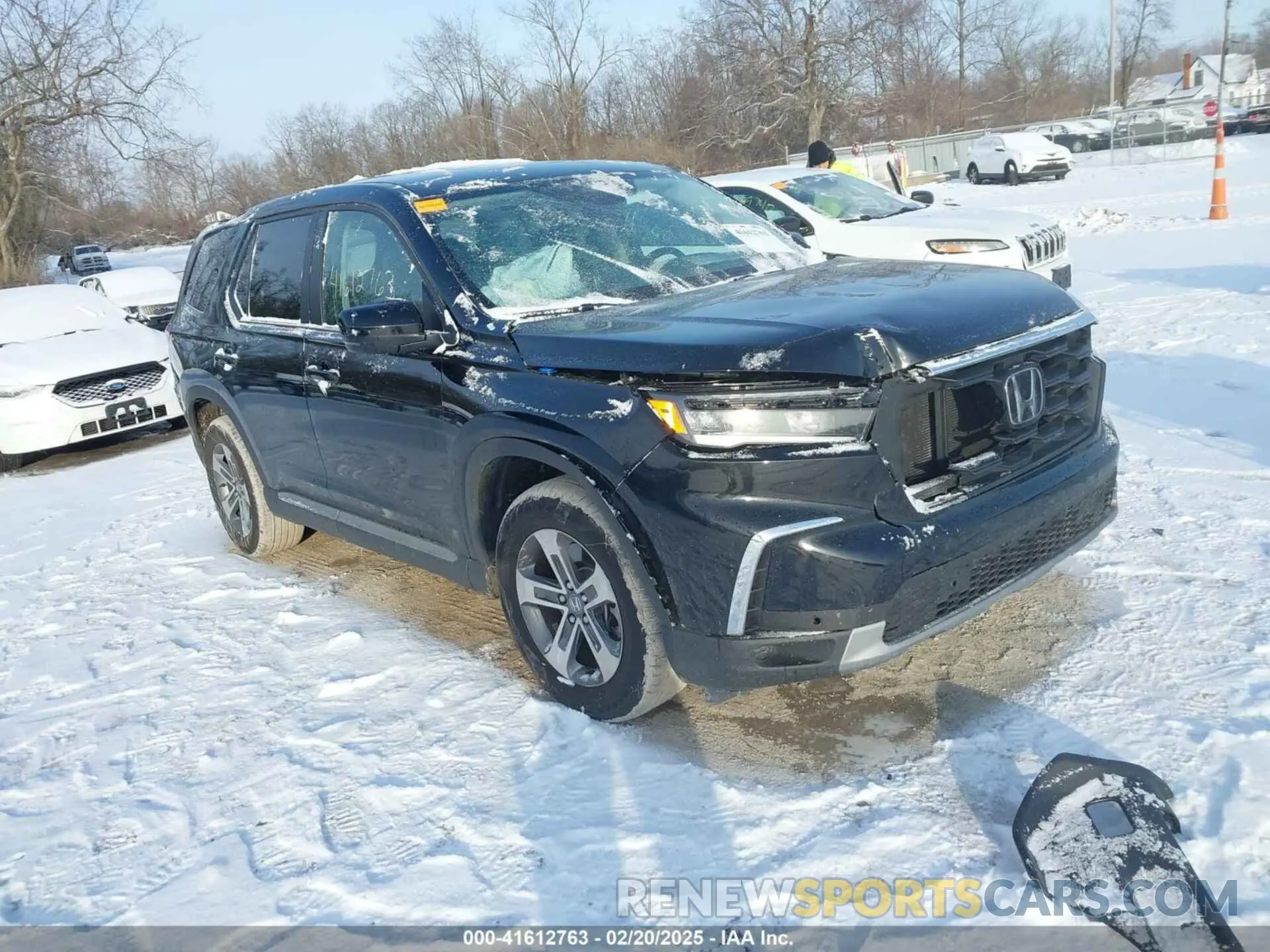 1 Photograph of a damaged car 5FNYG1H43PB009119 HONDA PILOT 2023