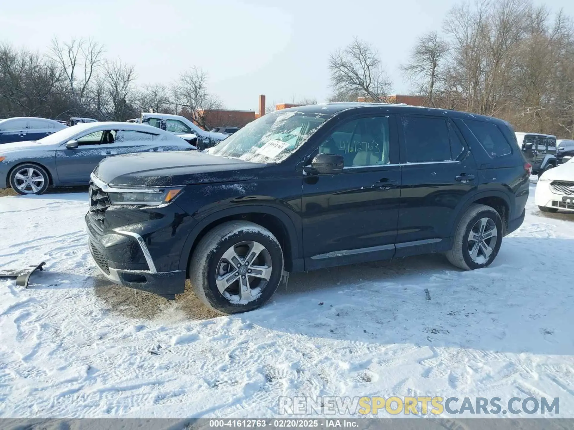15 Photograph of a damaged car 5FNYG1H43PB009119 HONDA PILOT 2023