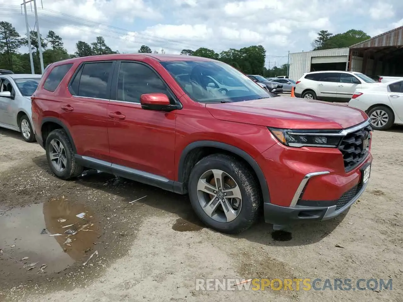 4 Photograph of a damaged car 5FNYG1H57PB019242 HONDA PILOT 2023