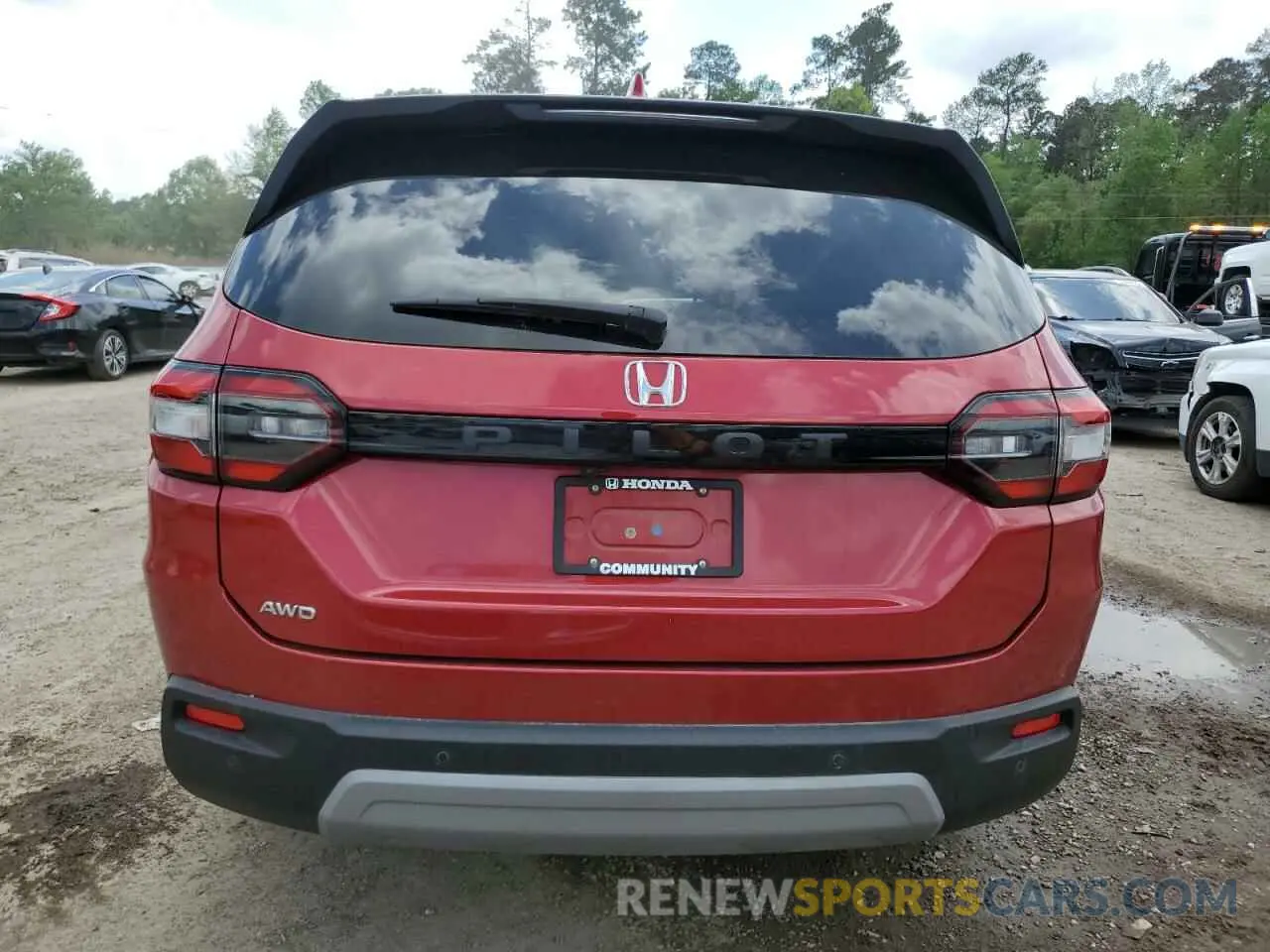 6 Photograph of a damaged car 5FNYG1H57PB019242 HONDA PILOT 2023