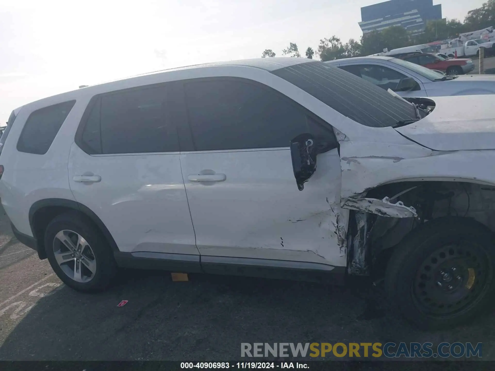 12 Photograph of a damaged car 5FNYG1H5XPB037931 HONDA PILOT 2023