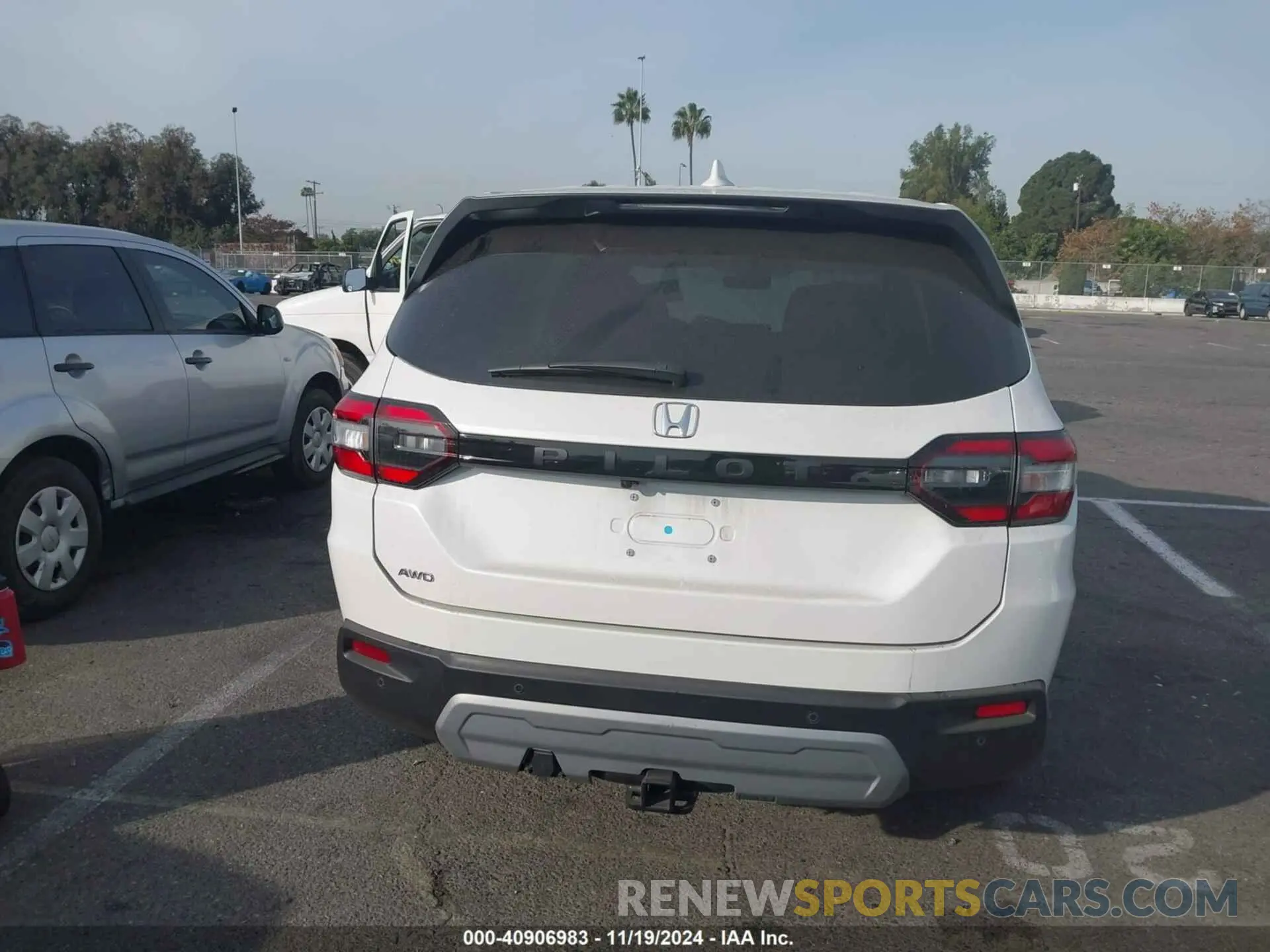 15 Photograph of a damaged car 5FNYG1H5XPB037931 HONDA PILOT 2023