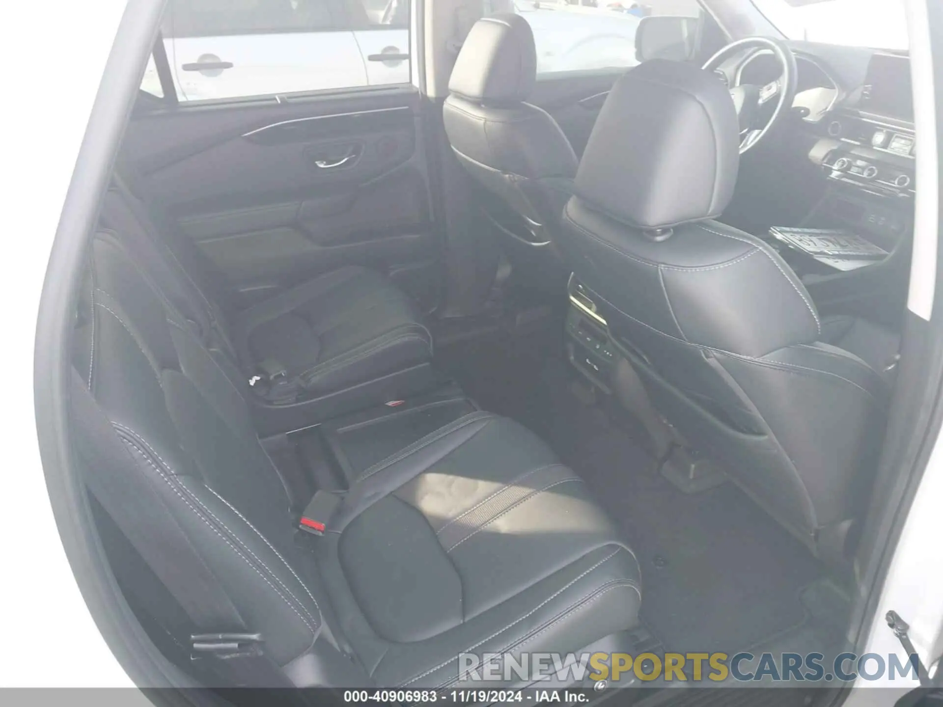 8 Photograph of a damaged car 5FNYG1H5XPB037931 HONDA PILOT 2023